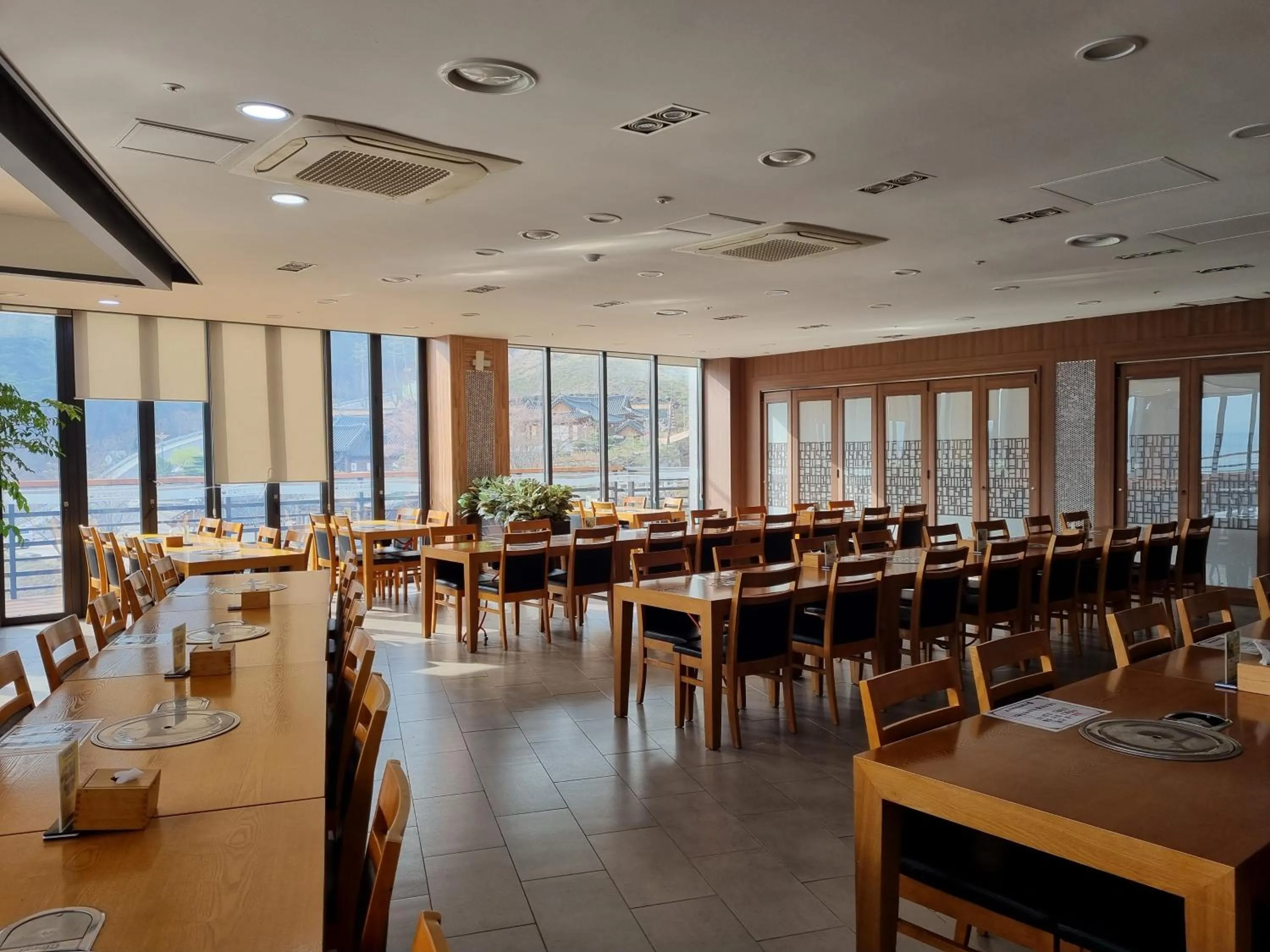 Restaurant/places to eat in Sancheong Korean Medicine Family Hotel