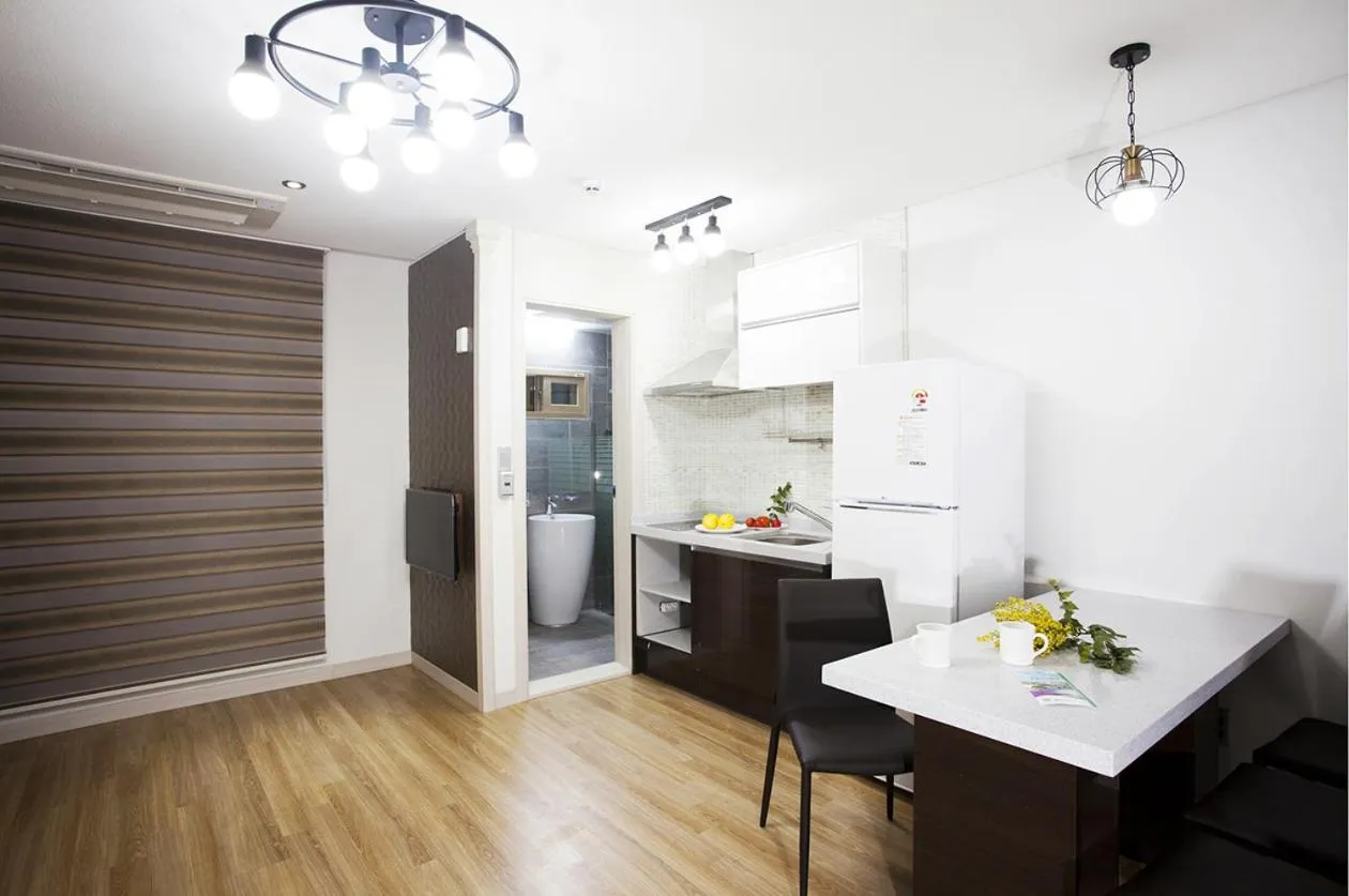 Kitchen or kitchenette in SN Hotel Daecheon