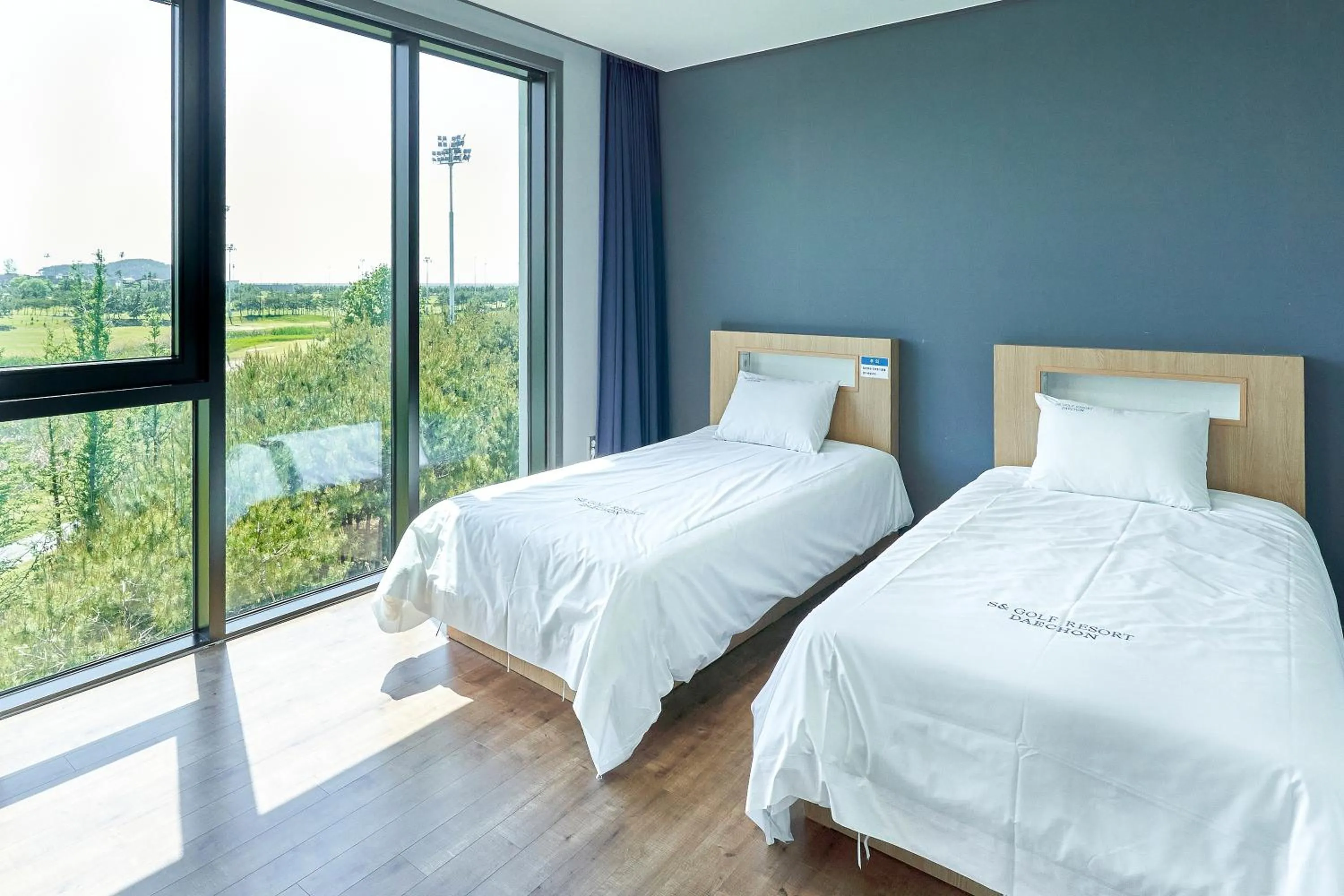 Bedroom, Bed in SN Hotel Daecheon