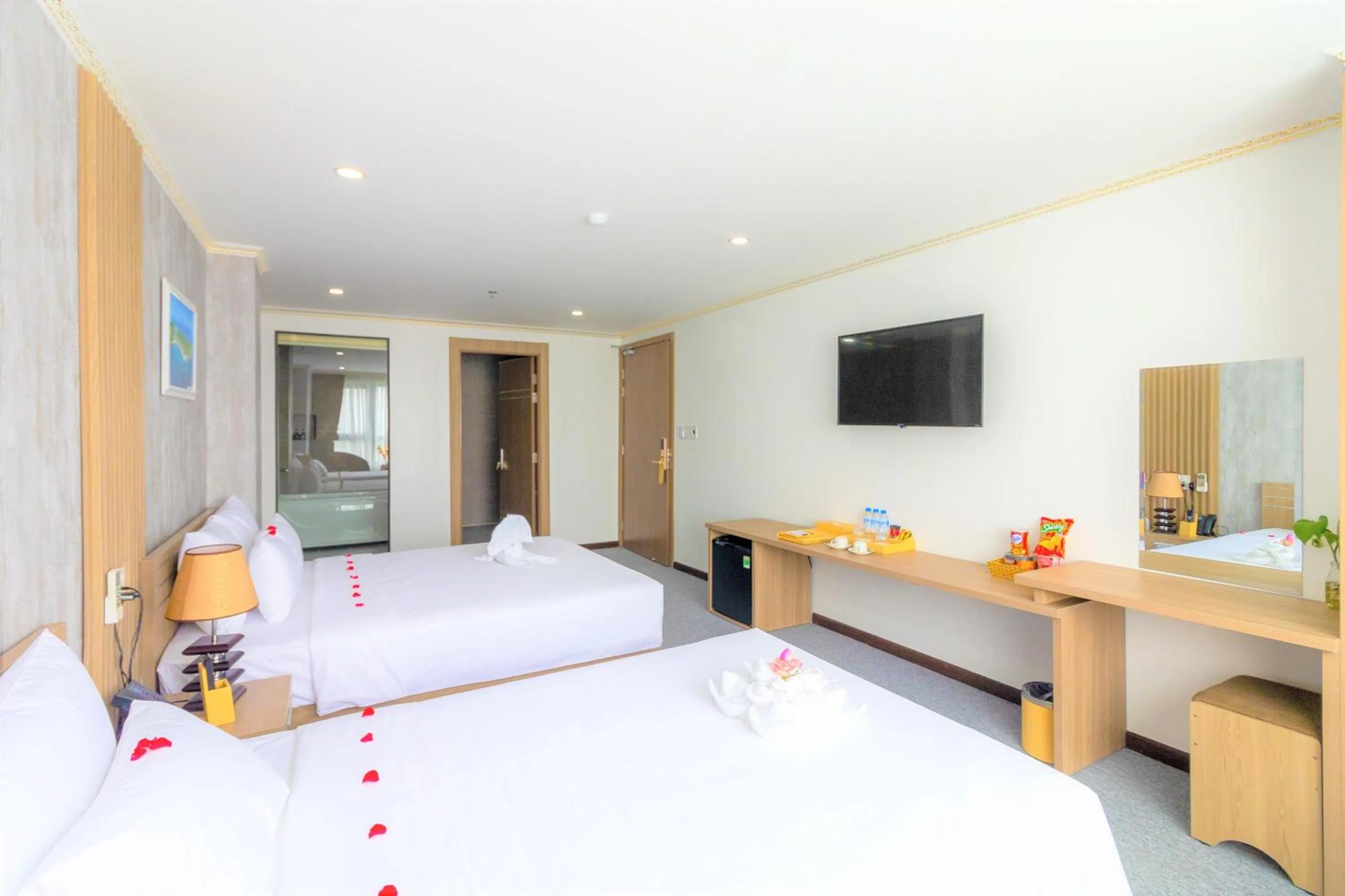 Bedroom, Bed in Pearl Beach Hotel Quy Nhon