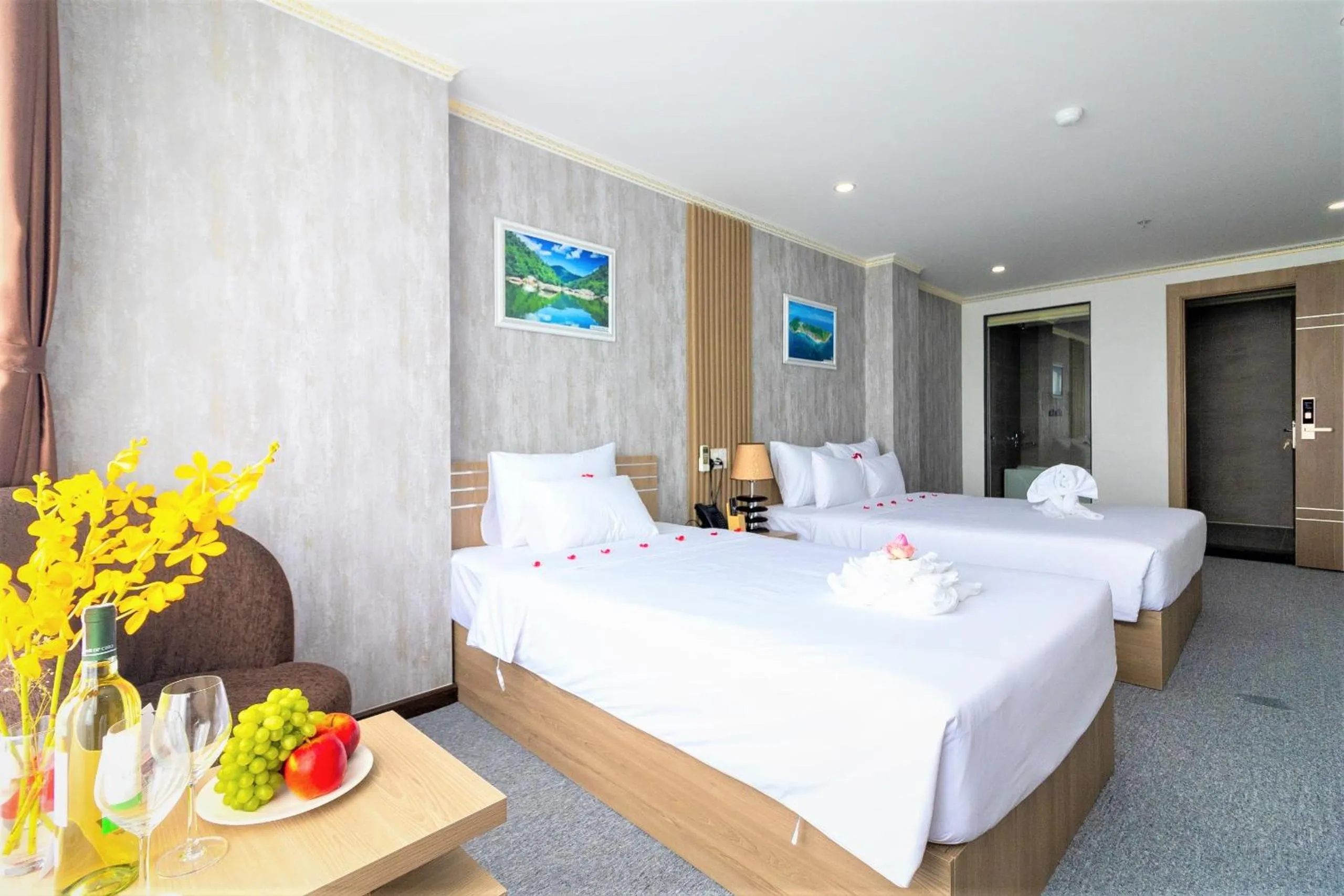 Bedroom, Bed in Pearl Beach Hotel Quy Nhon
