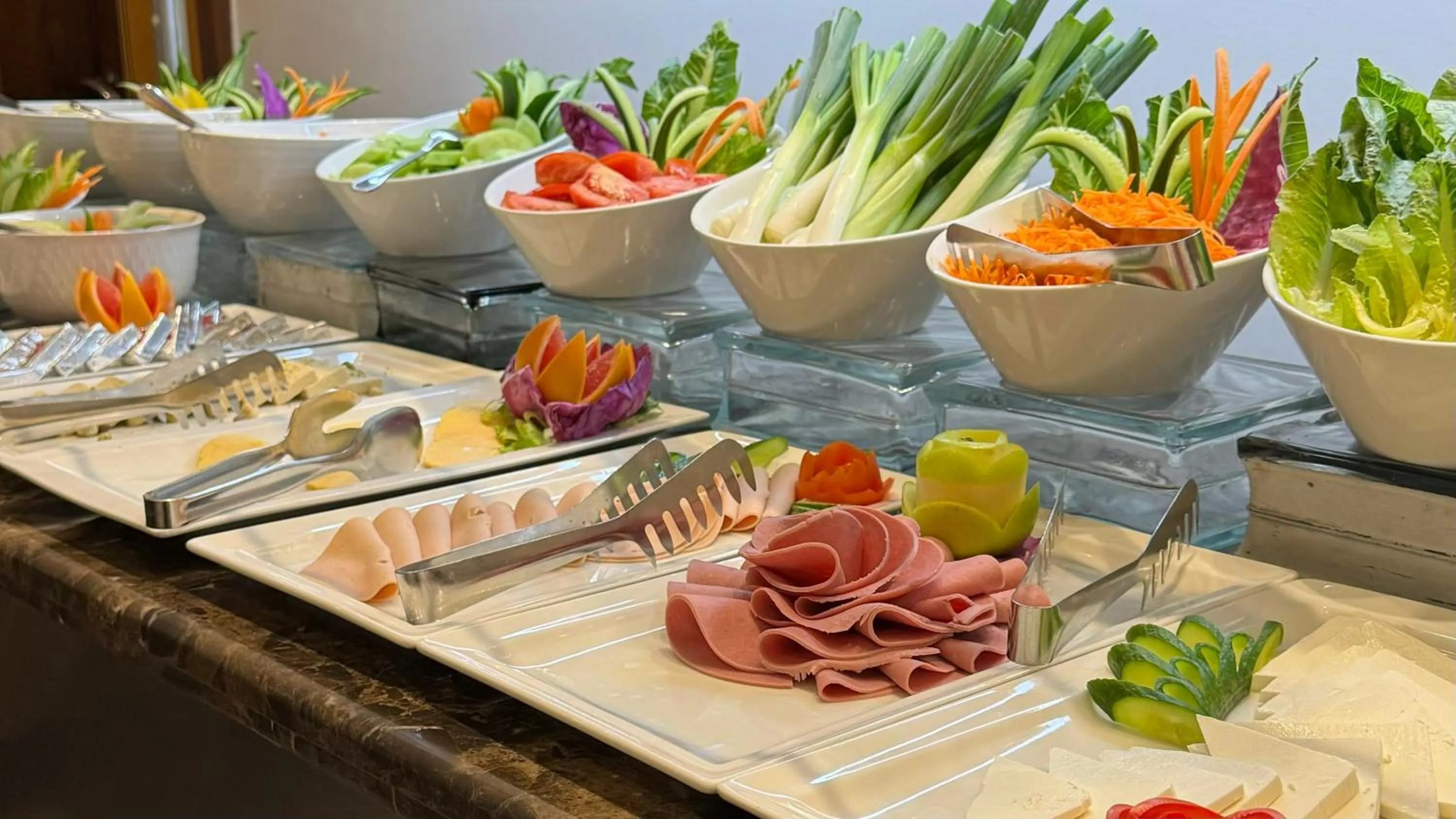 Food in Merkure Jeddah Al Hamraa Hotel