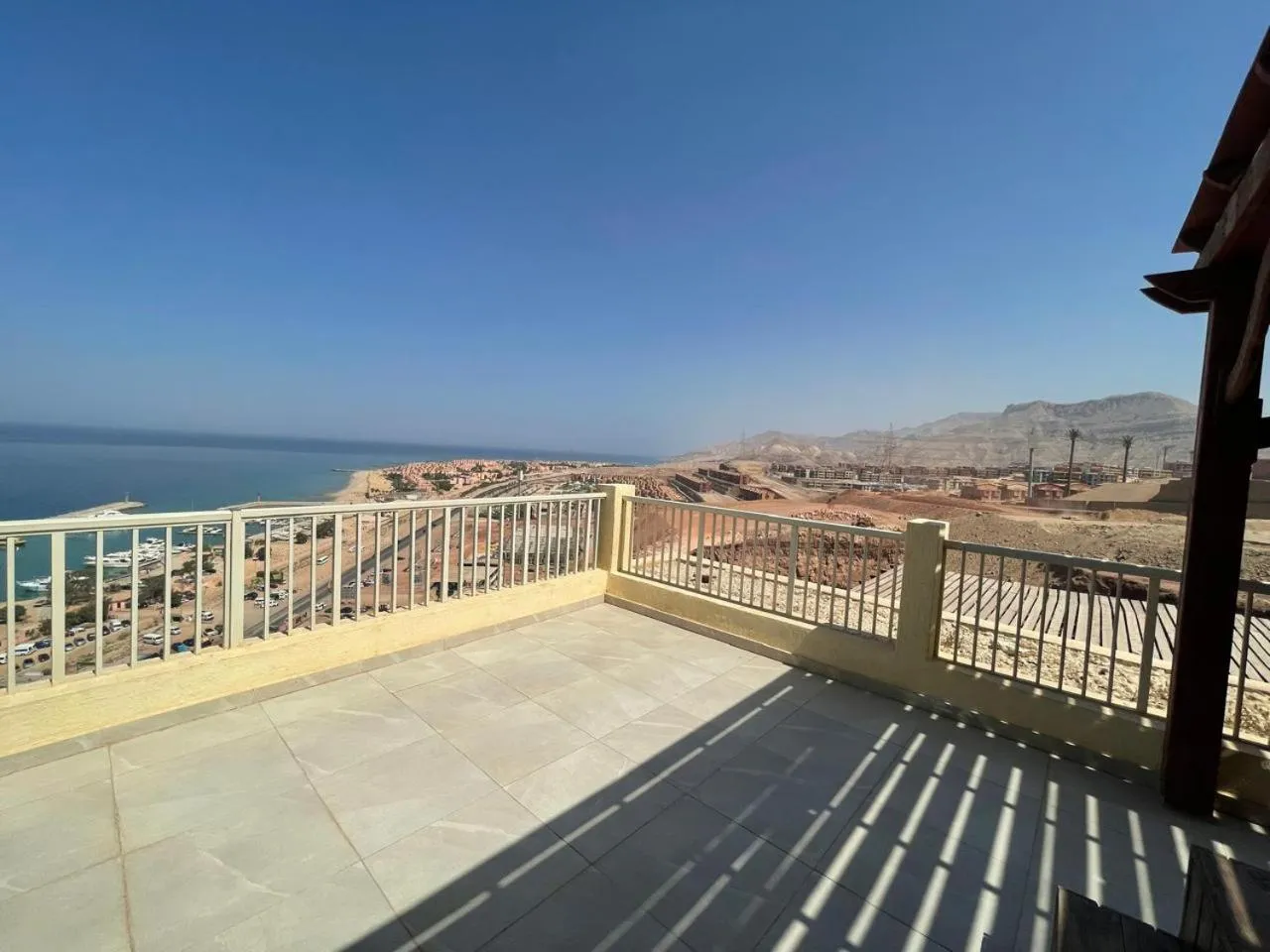 Amazing sea view Penthouse Apartment in Pyramids Porto El-Sokhna