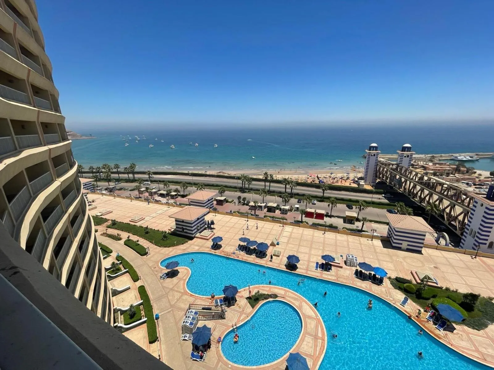 Amazing sea view Penthouse Apartment in Pyramids Porto El-Sokhna