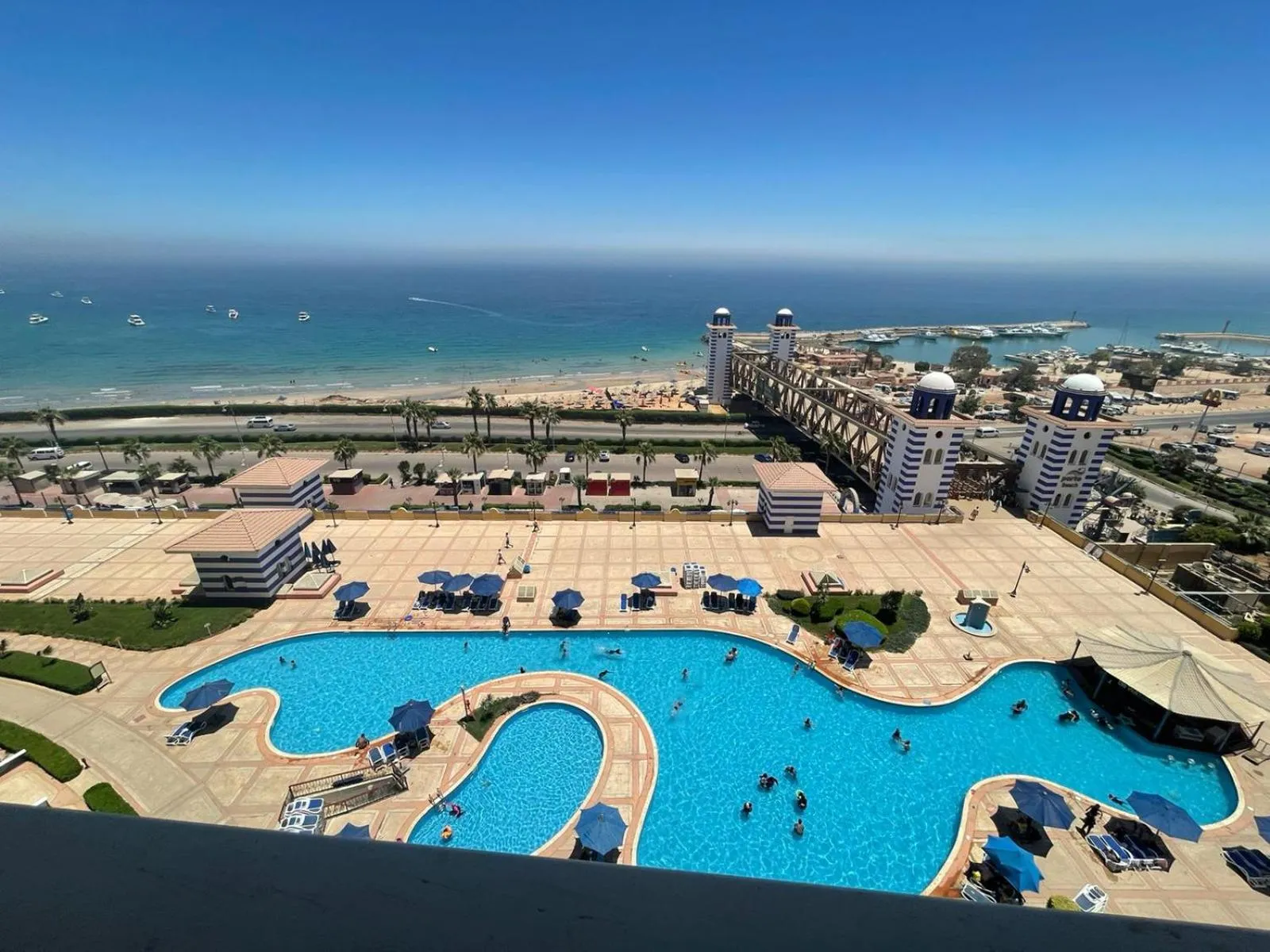 Amazing sea view Penthouse Apartment in Pyramids Porto El-Sokhna