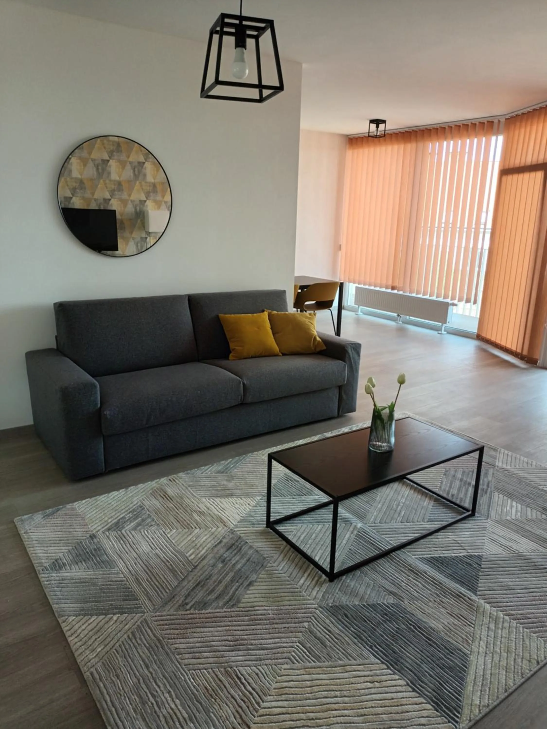 Photo of the whole room in Parizs Garden Apartments