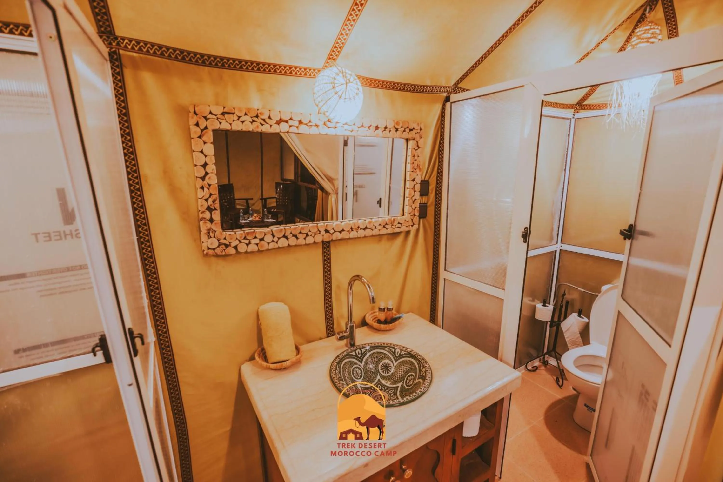 Toilet in Trek desert Morocco Sarl