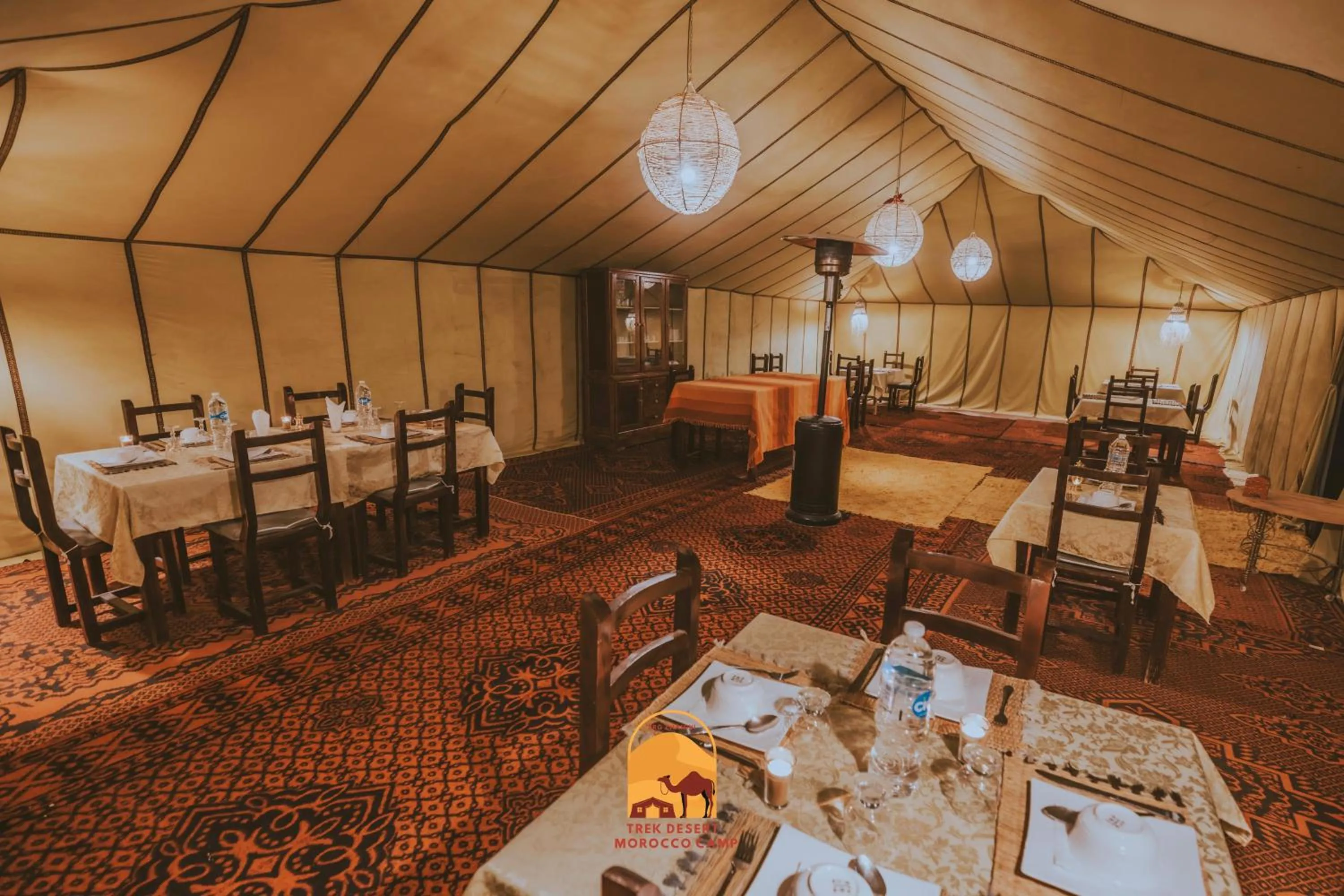 Restaurant/places to eat in Trek desert Morocco Sarl