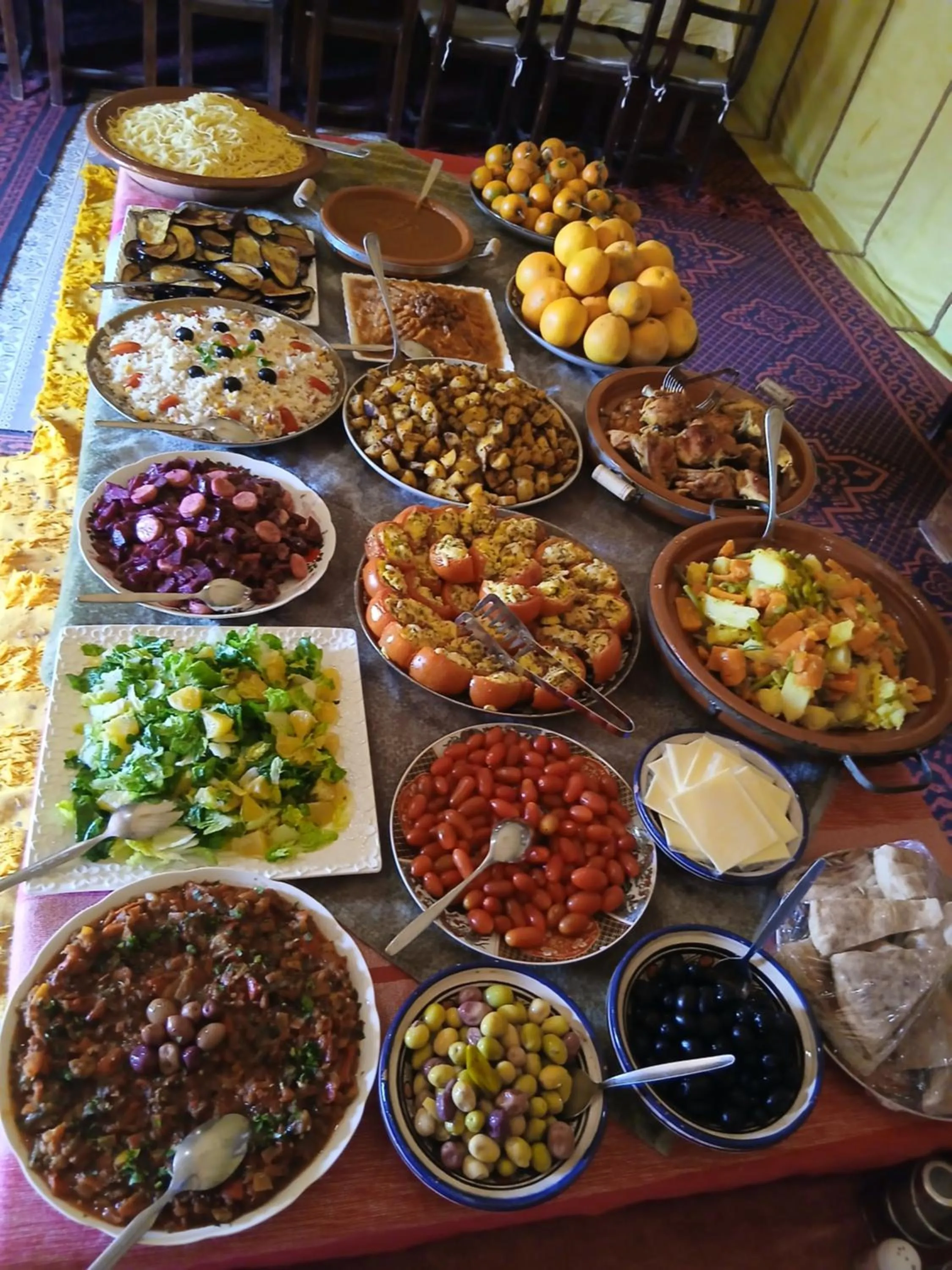 Food and drinks in Trek desert Morocco Sarl