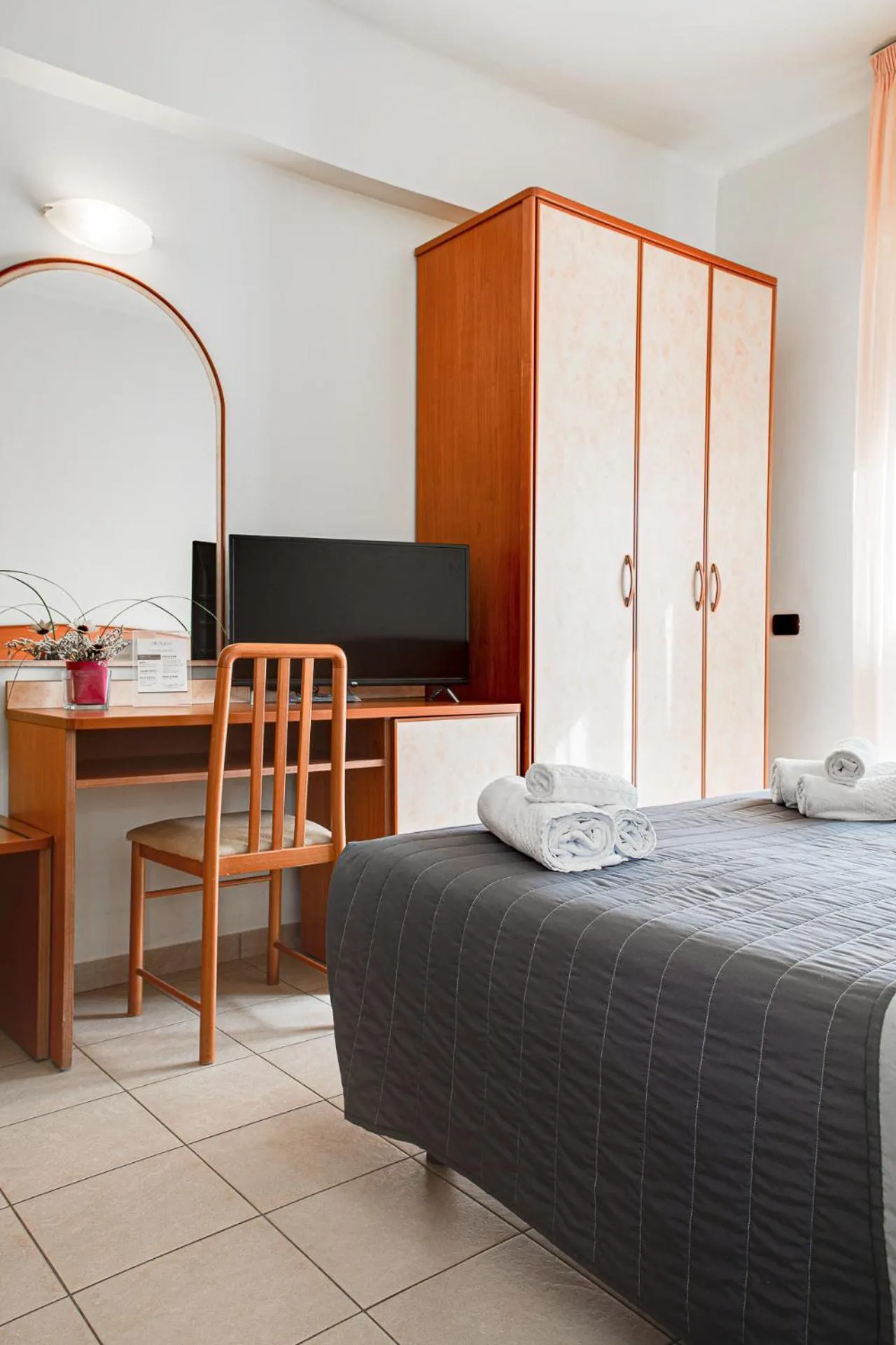 Decorative detail, Bed in HOTEL VILLA MARIA