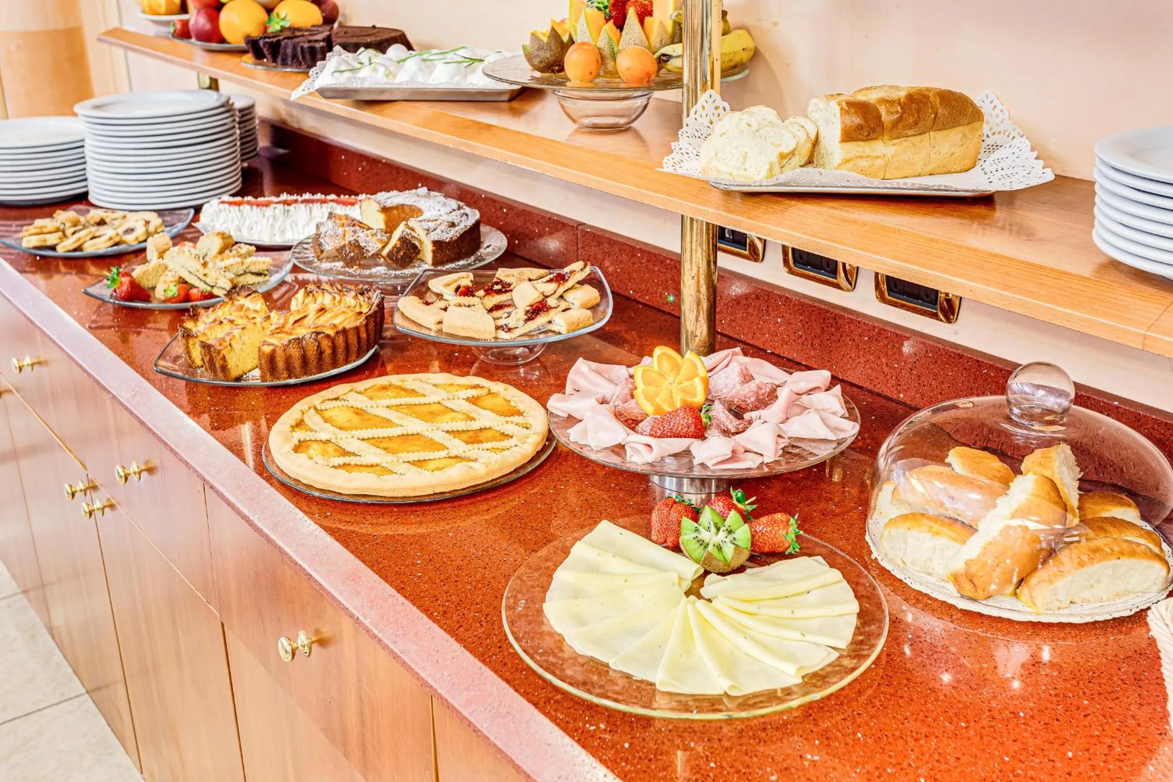 Buffet breakfast in HOTEL VILLA MARIA