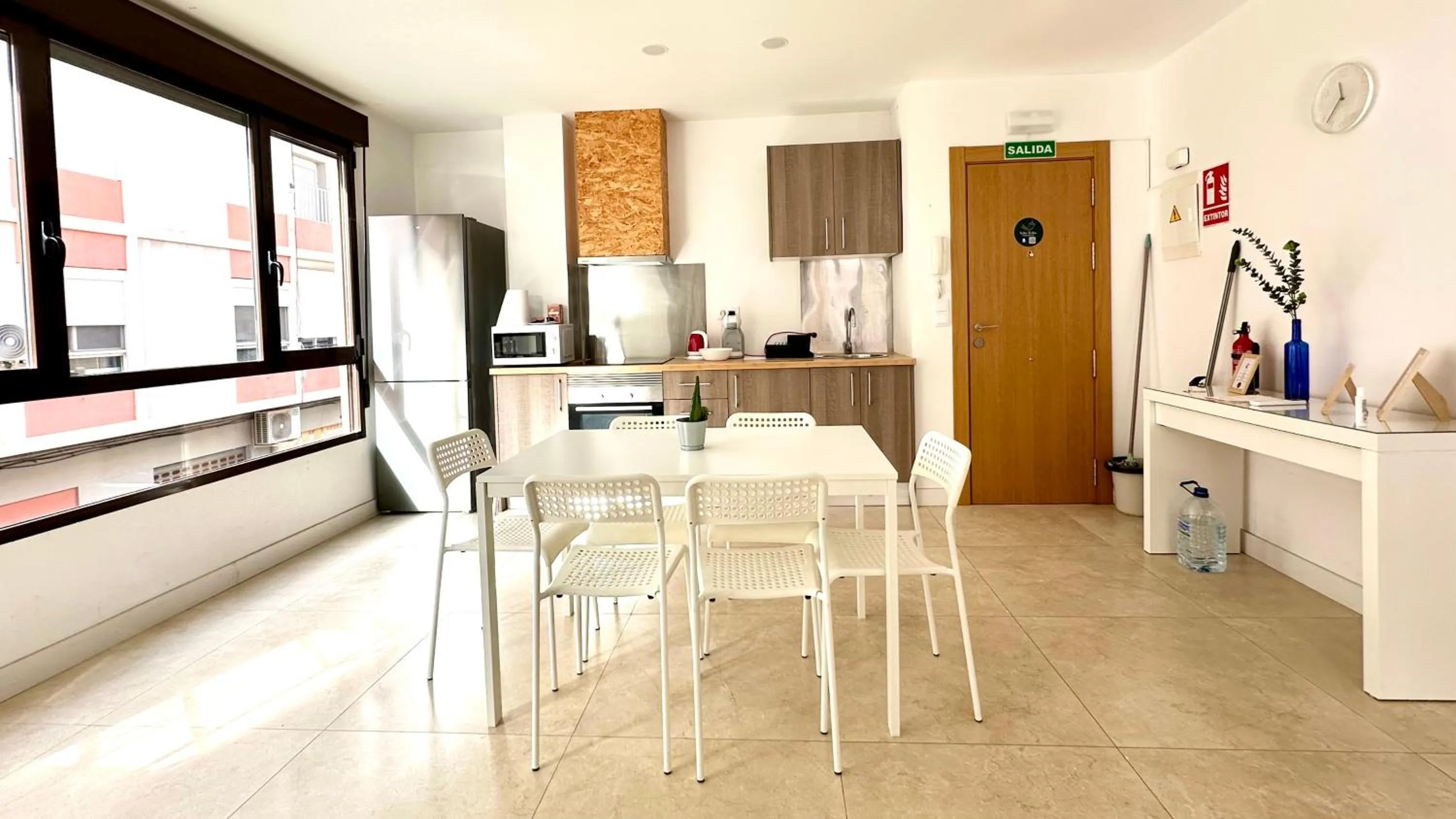 Kitchen or kitchenette in Soho Boho Apartments - with sunny rooftop terrace and fiber optic internet