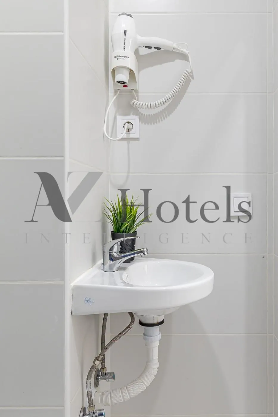 Bathroom in AYZ Silvela - Auto check-in property