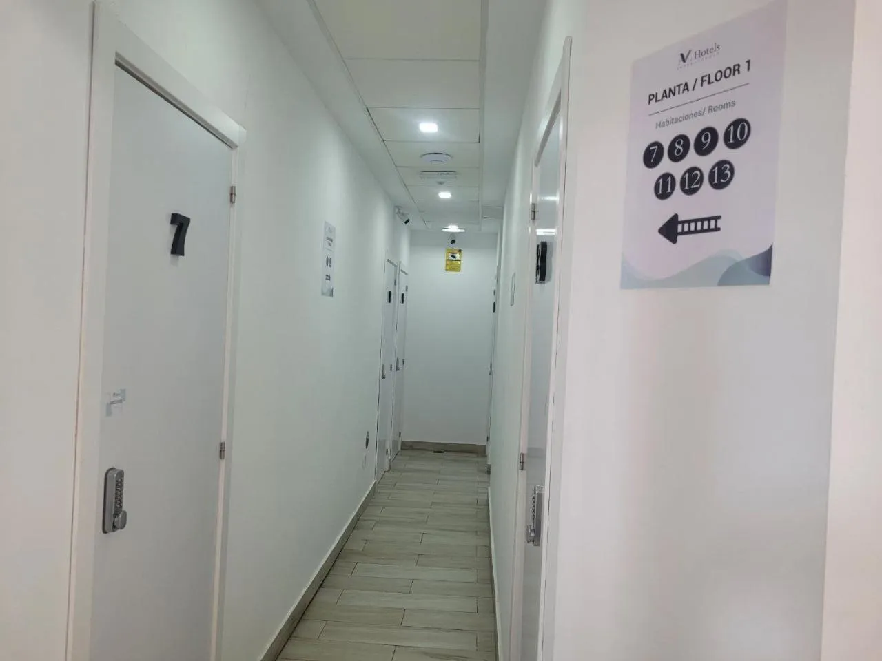 AYZ Silvela - Auto check-in property