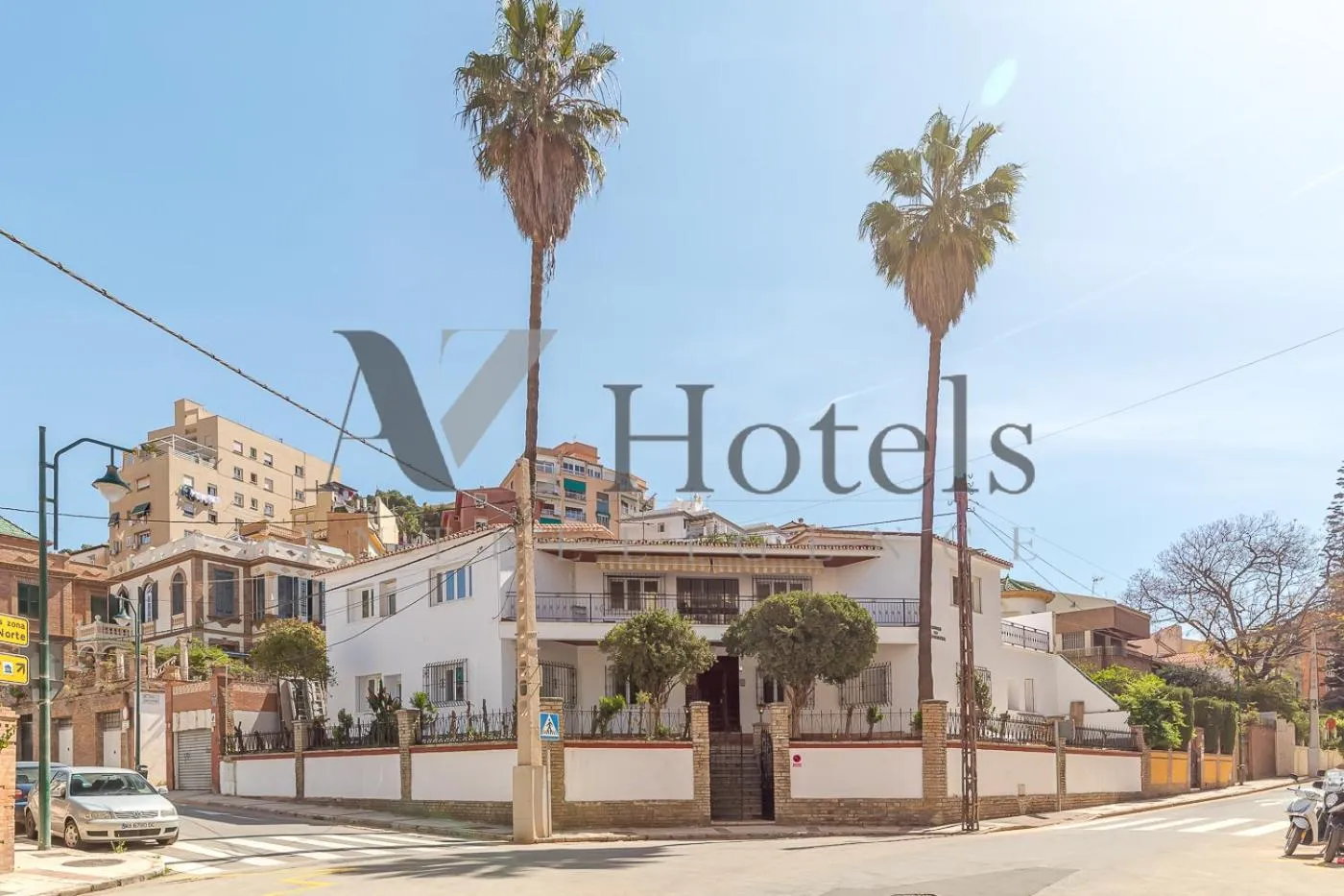 Property building in AYZ Silvela - Auto check-in property