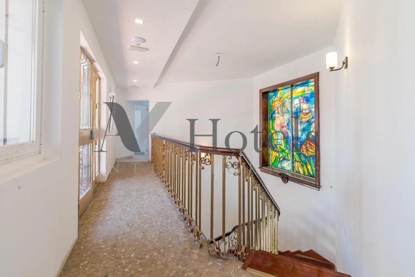 Lobby or reception in AYZ Silvela - Auto check-in property