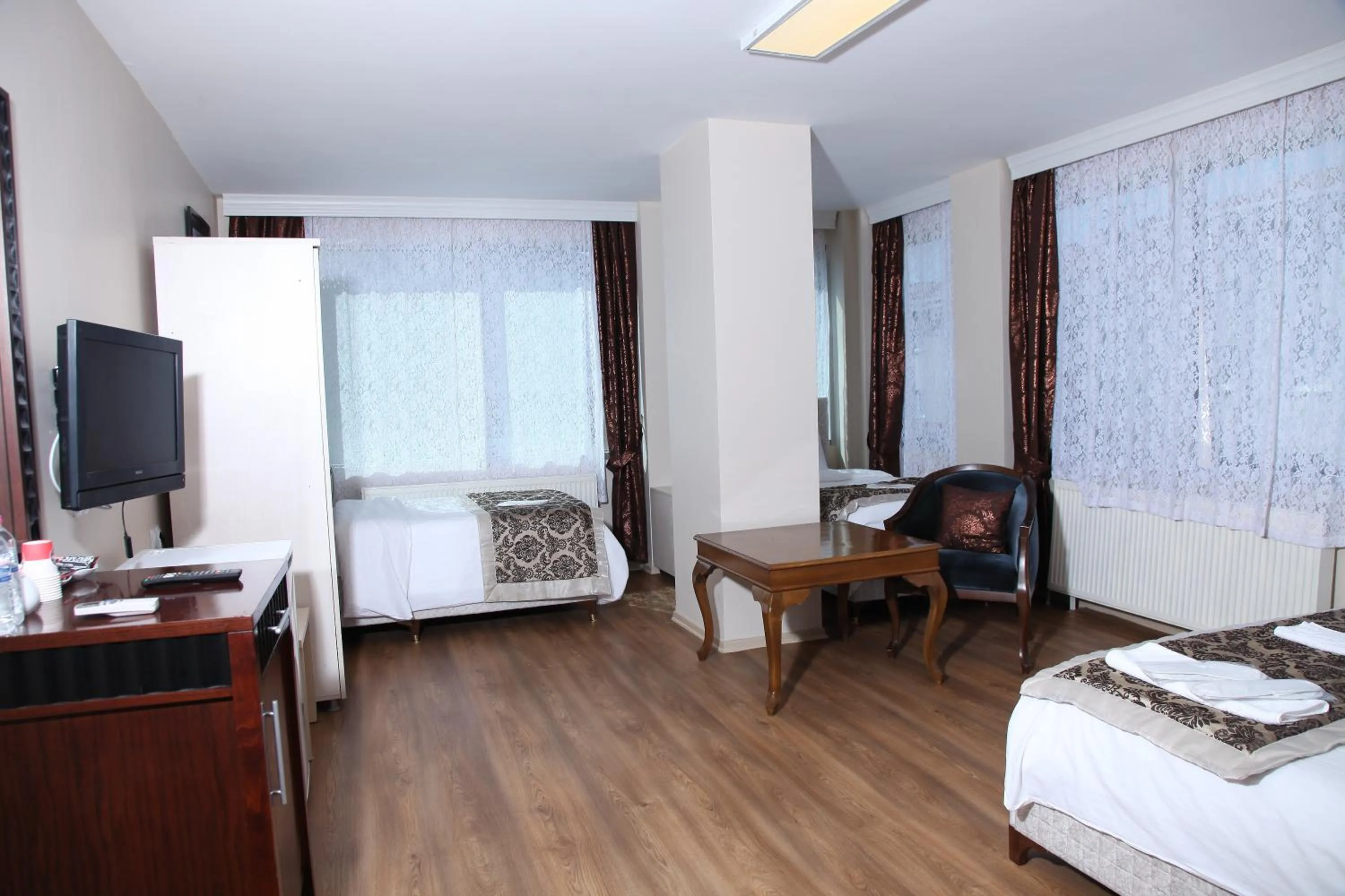 TV and multimedia in Çamlıca Tower Hotel