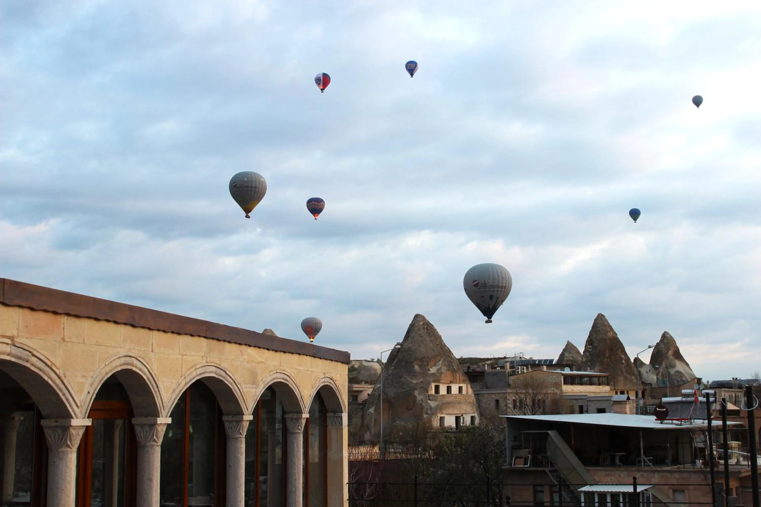 Restaurant/places to eat in Kayra Cave Suites