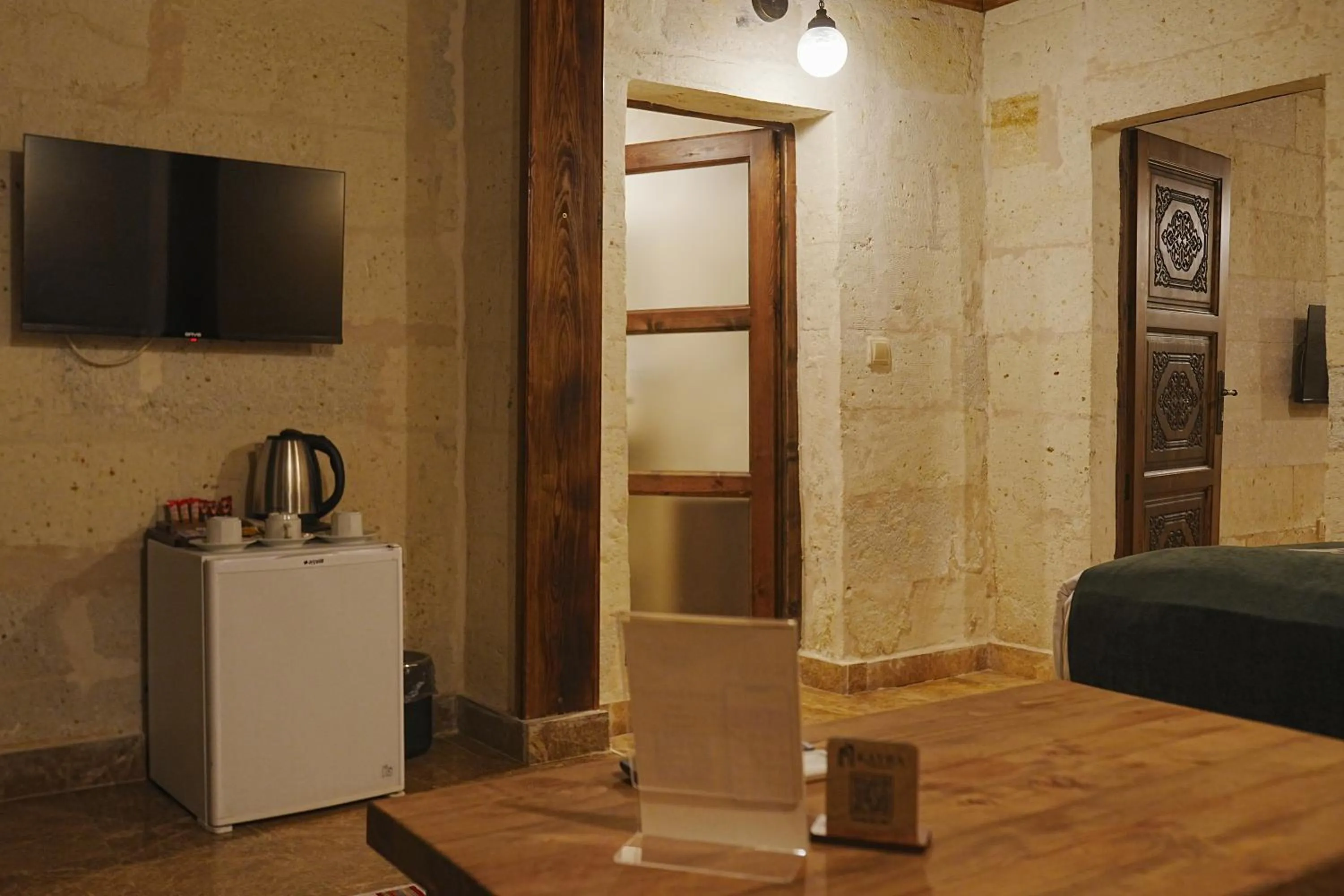 TV and multimedia in Kayra Cave Suites