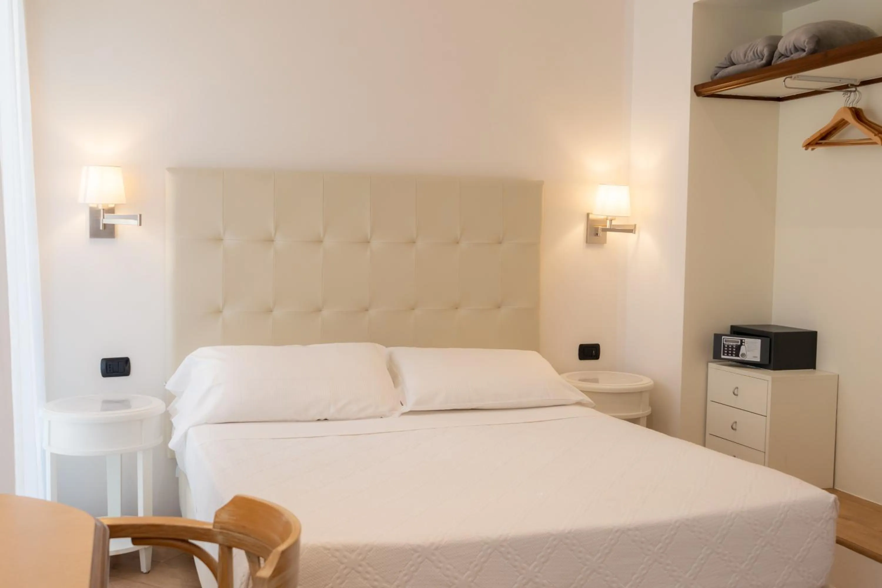 Bed in Hotel Florida Lerici