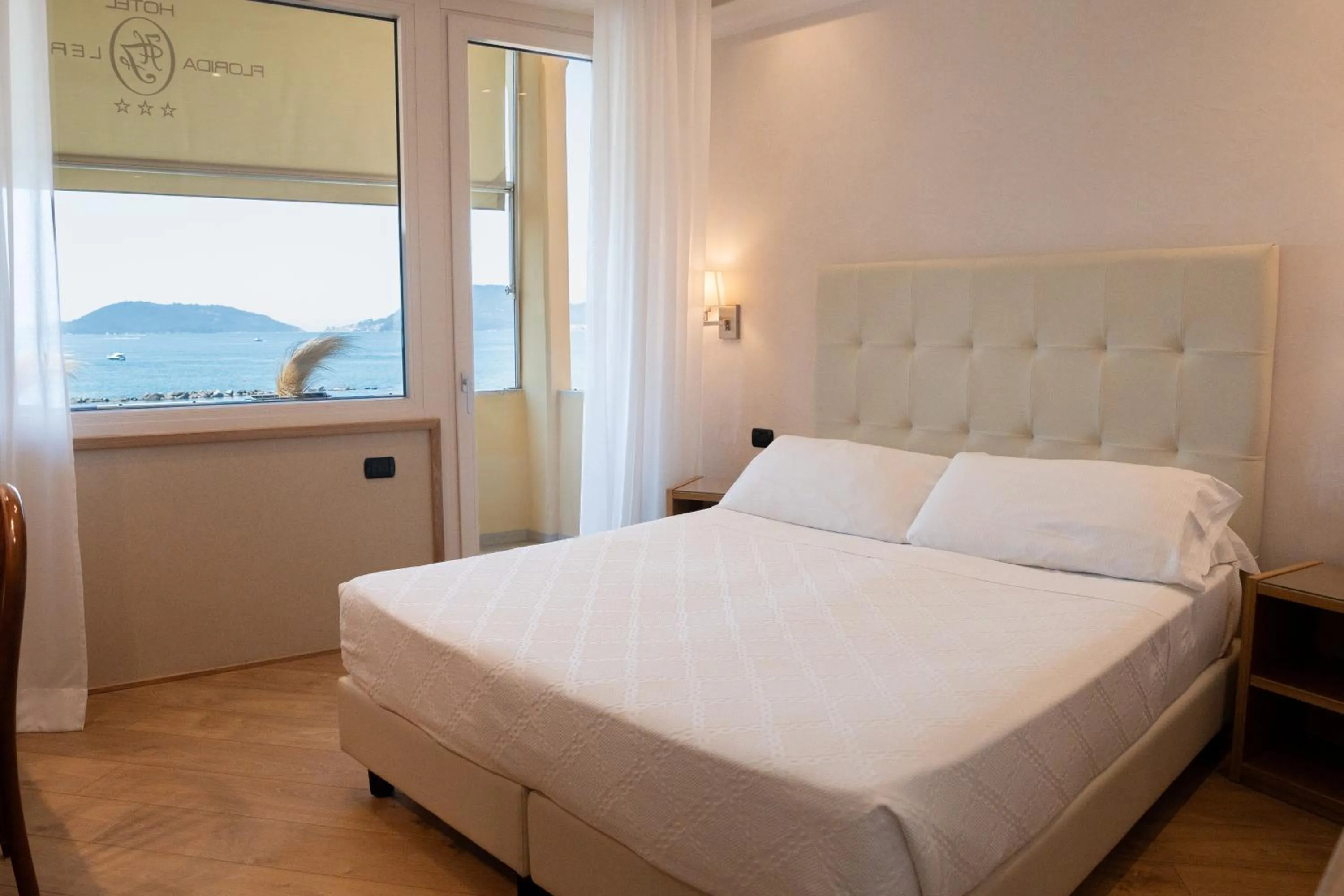 Bed in Hotel Florida Lerici