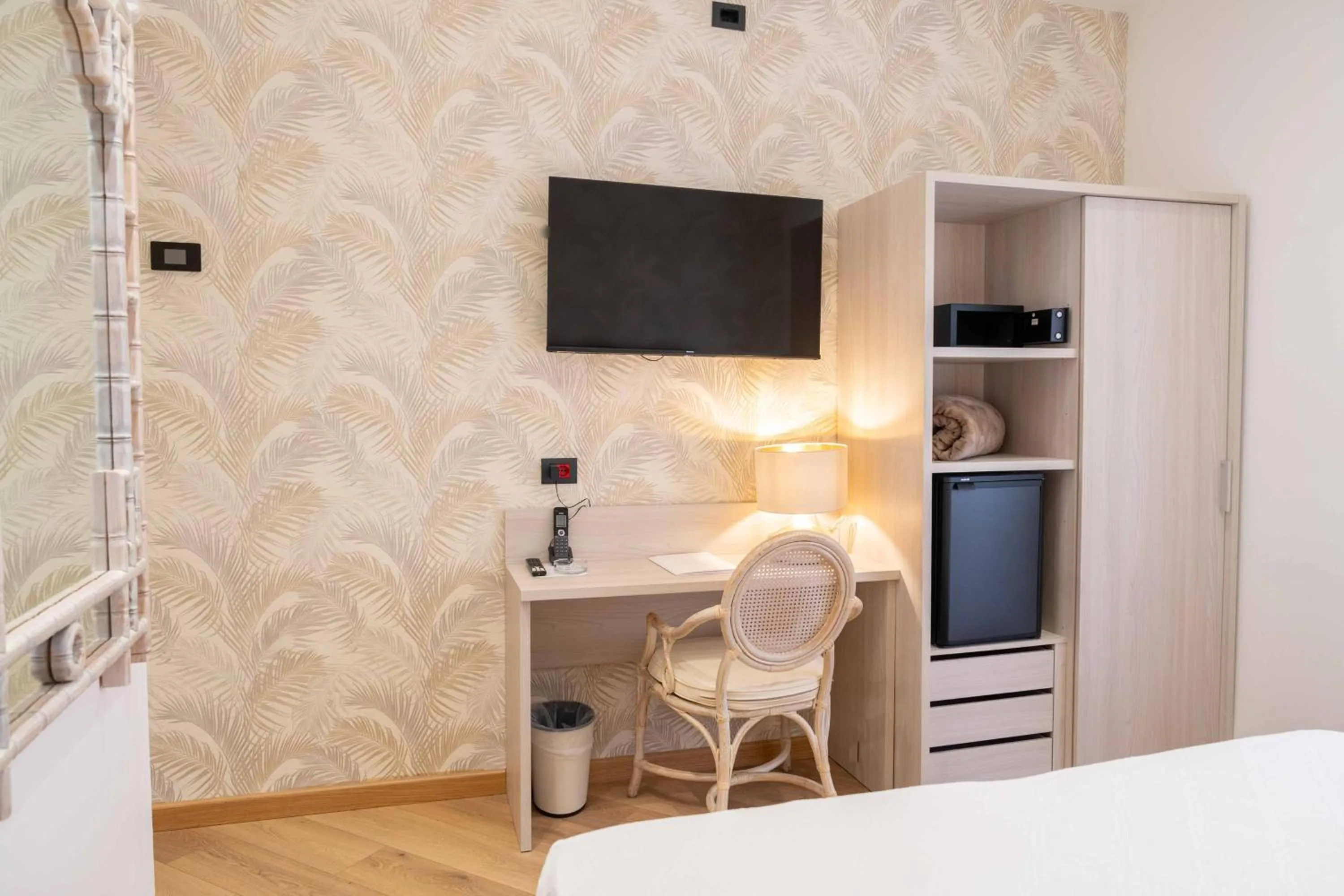 Bed in Hotel Florida Lerici