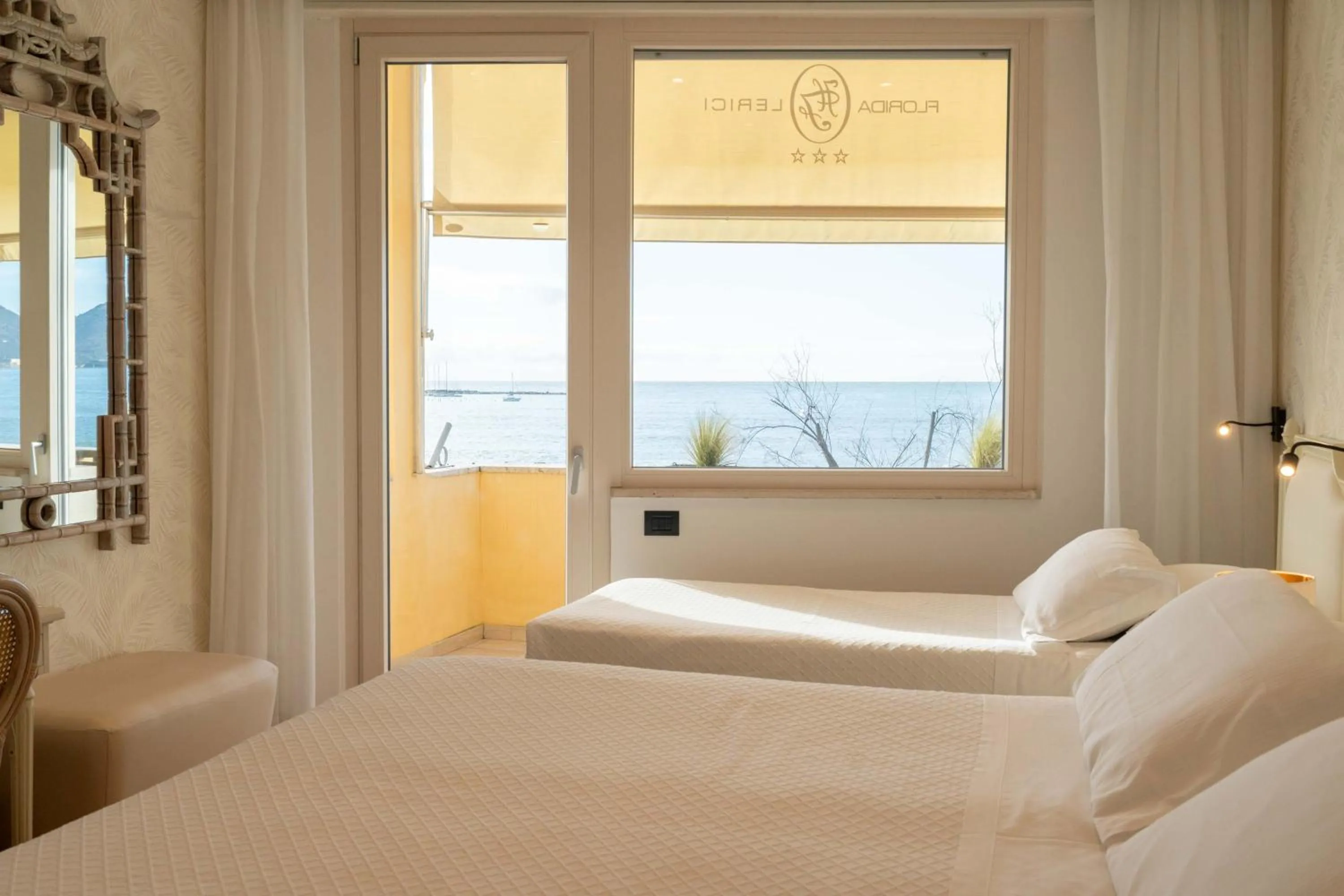 Bed in Hotel Florida Lerici