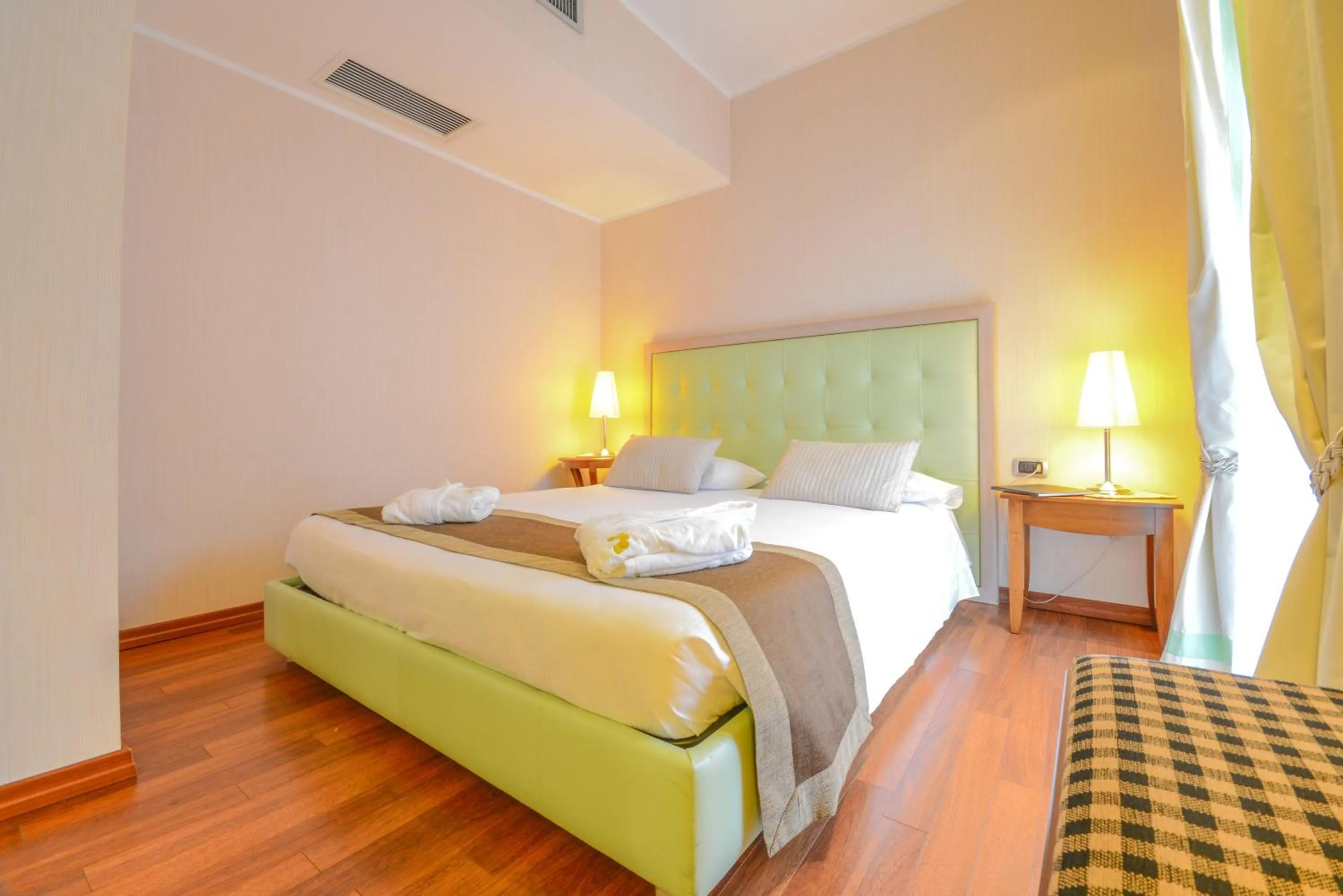 Bedroom, Bed in Hotel Master