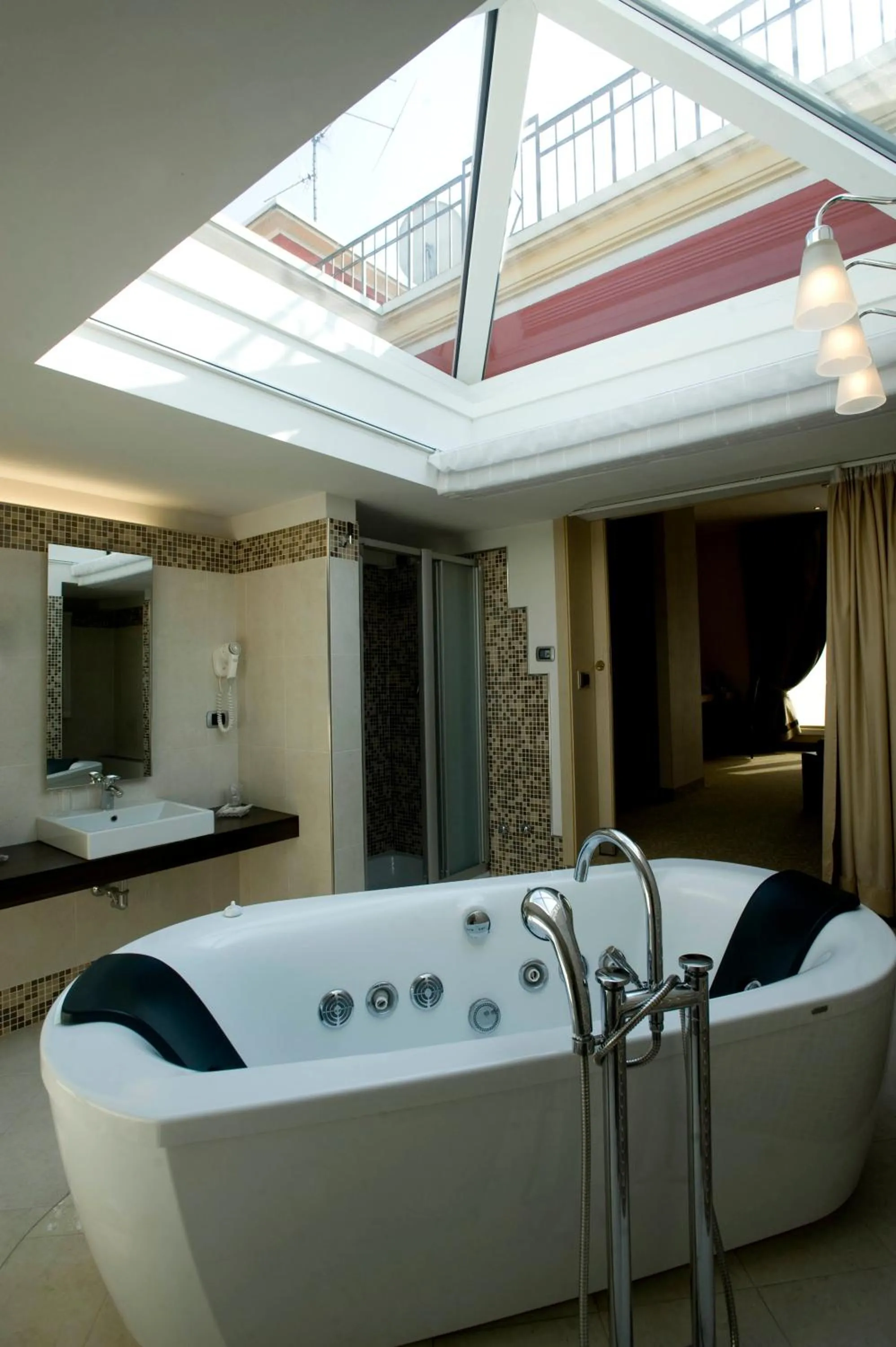 Bath in Hotel Master