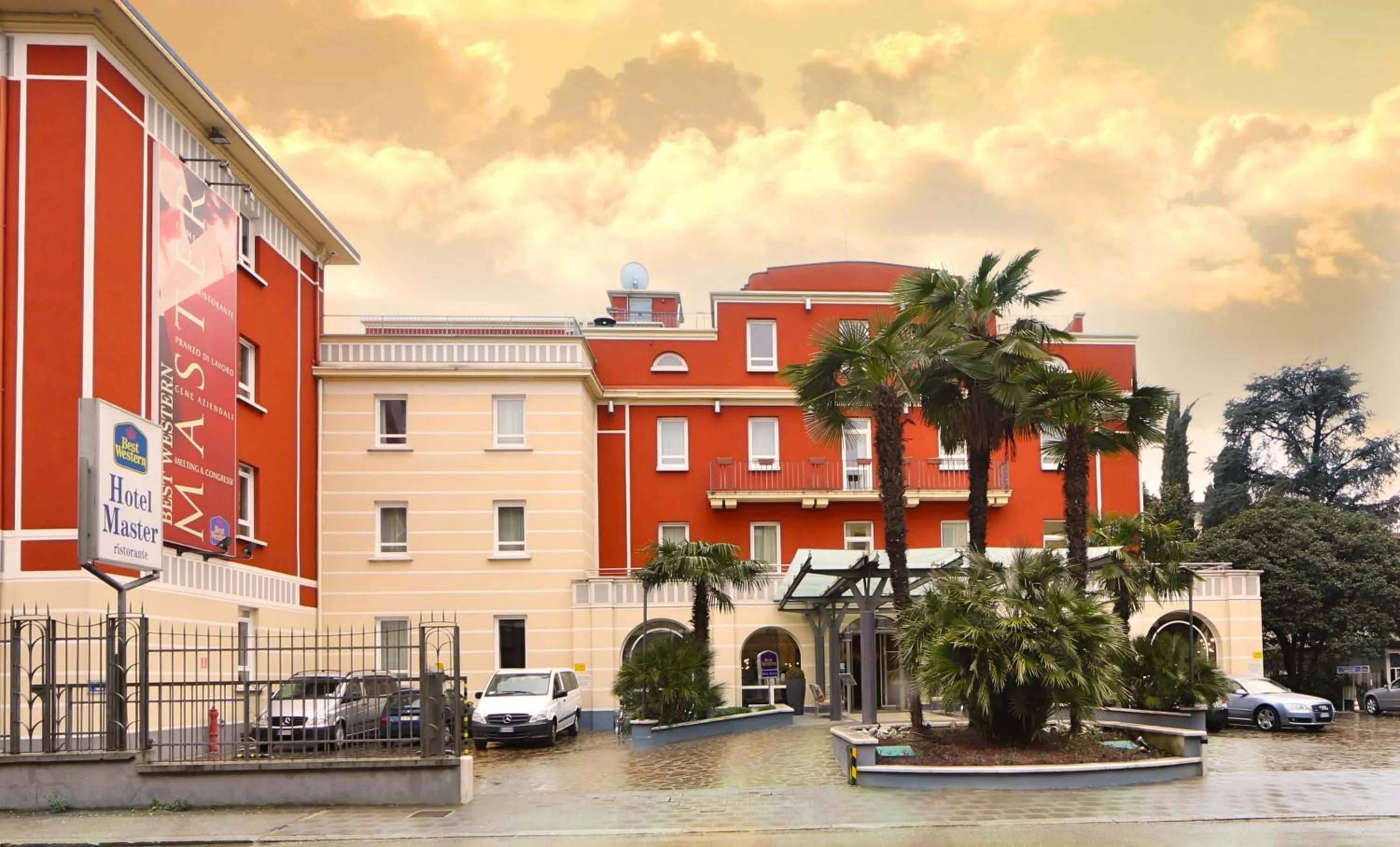 Facade/entrance in Hotel Master