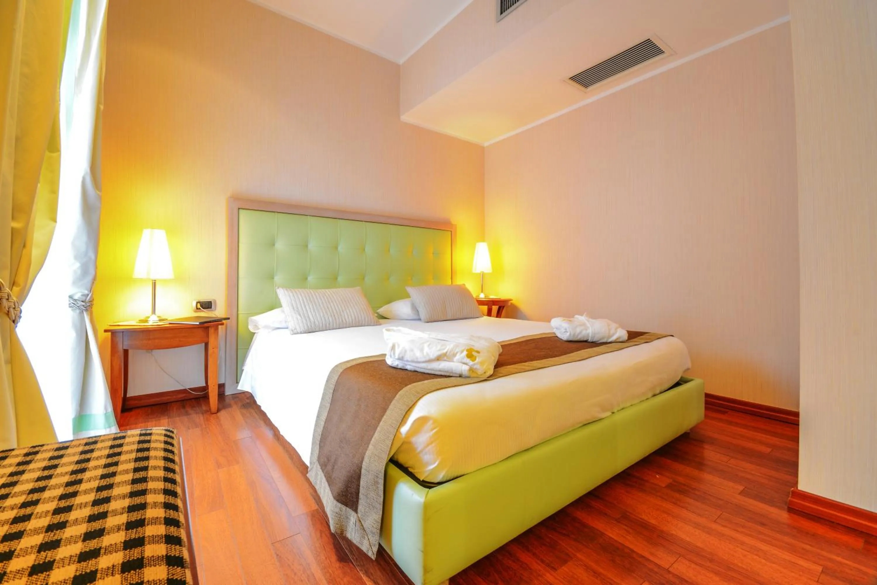 Bedroom, Bed in Hotel Master