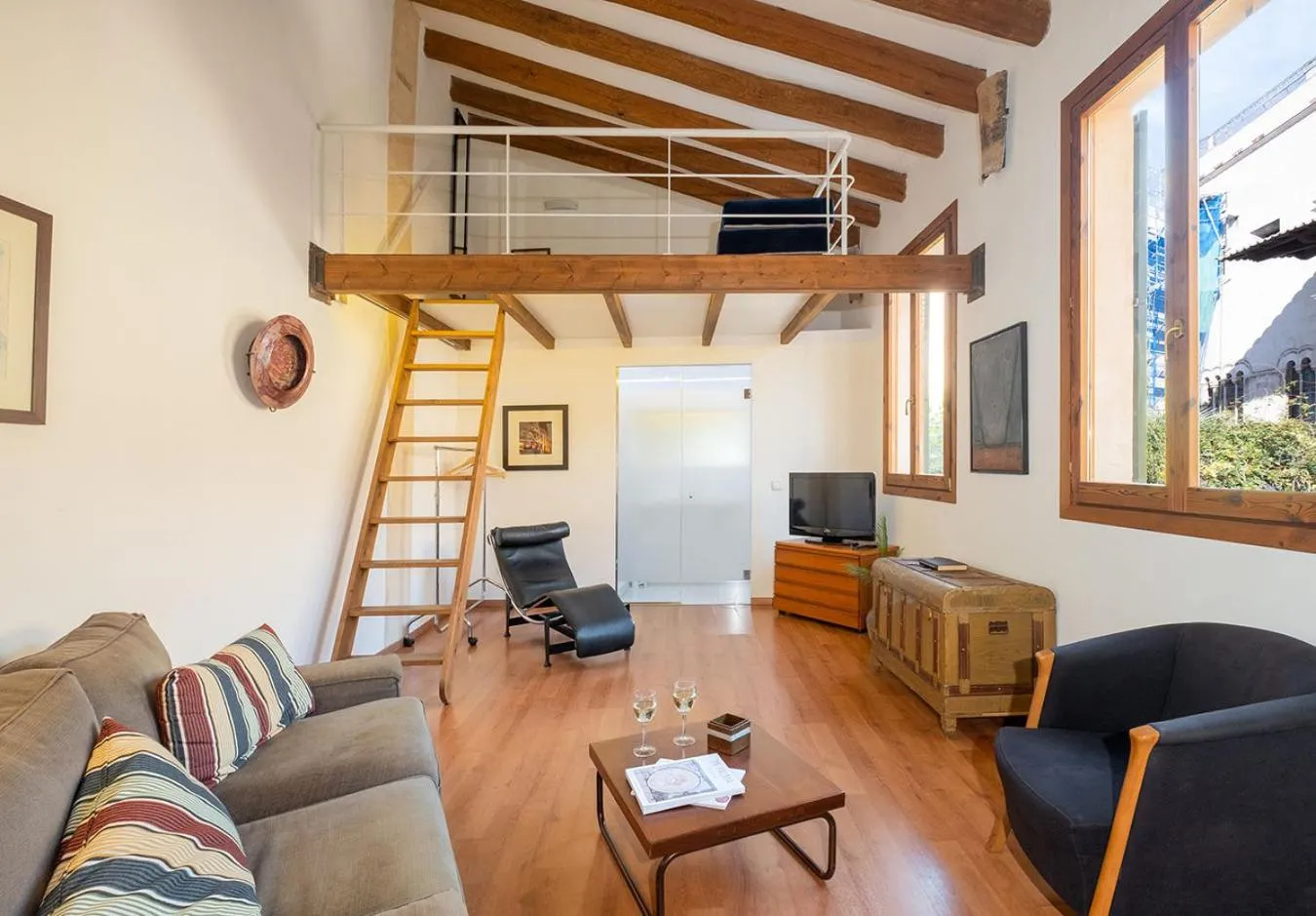 Dining area in Ramón Llull House