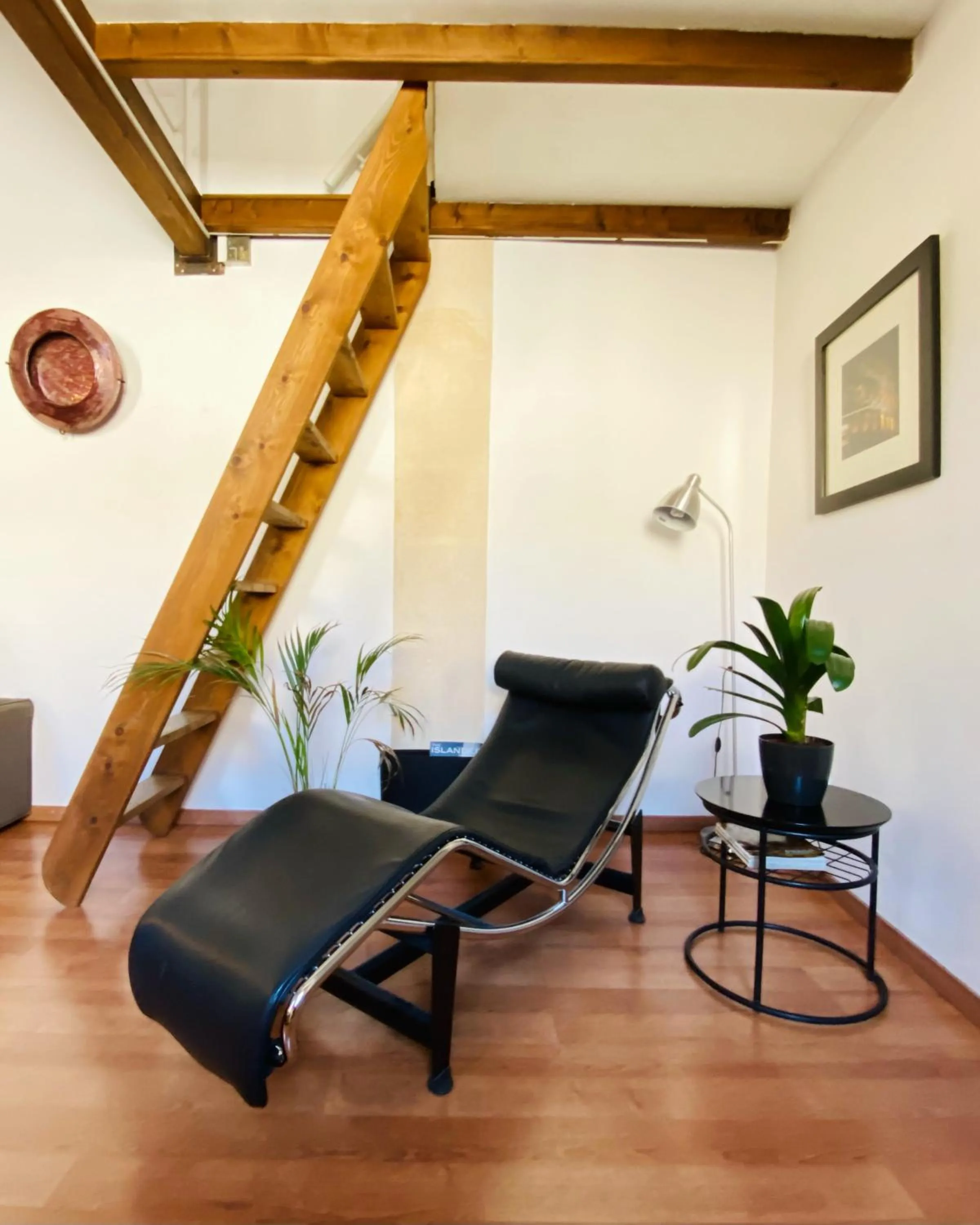 Seating area in Ramón Llull House