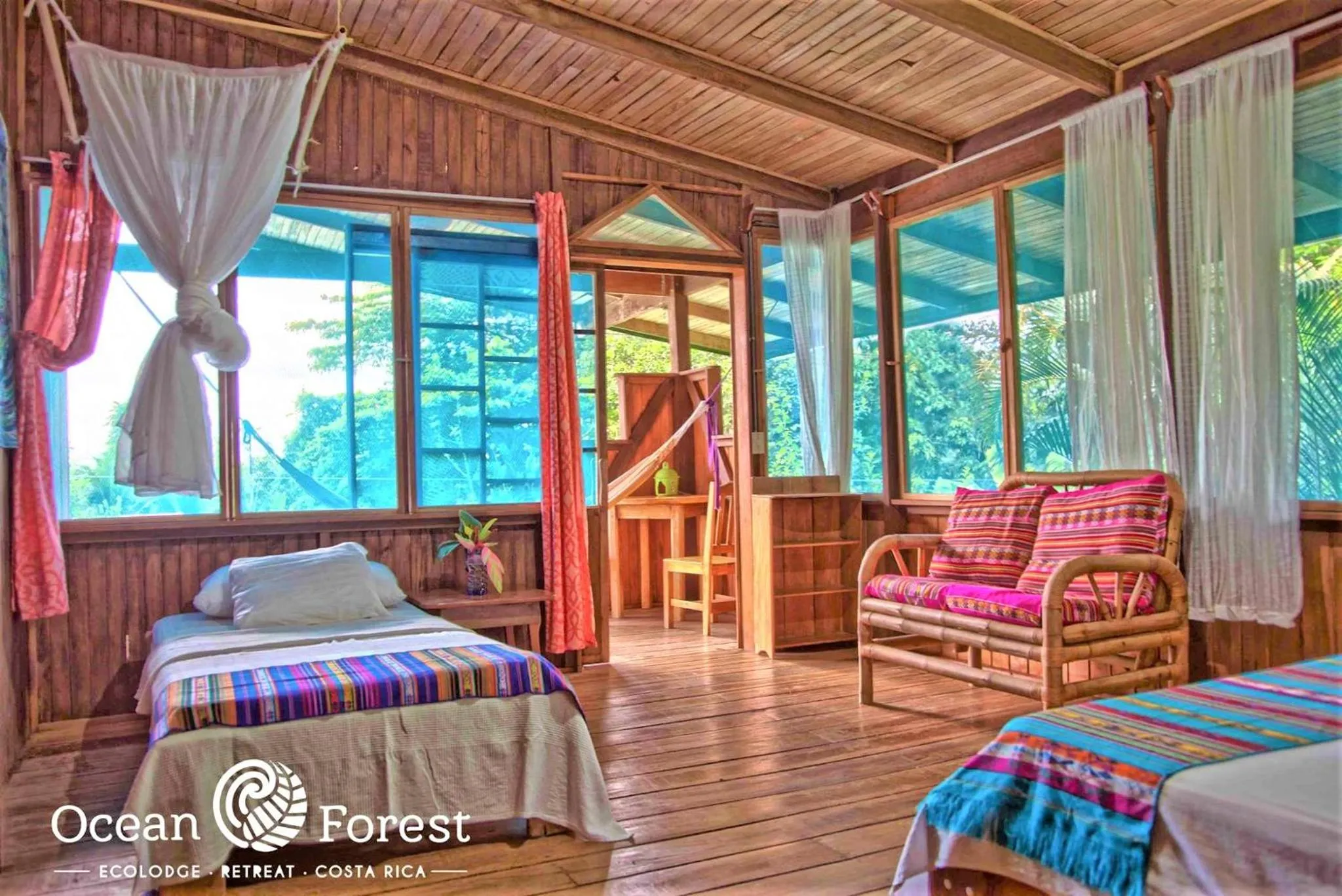 Bed in Ocean Forest Ecolodge