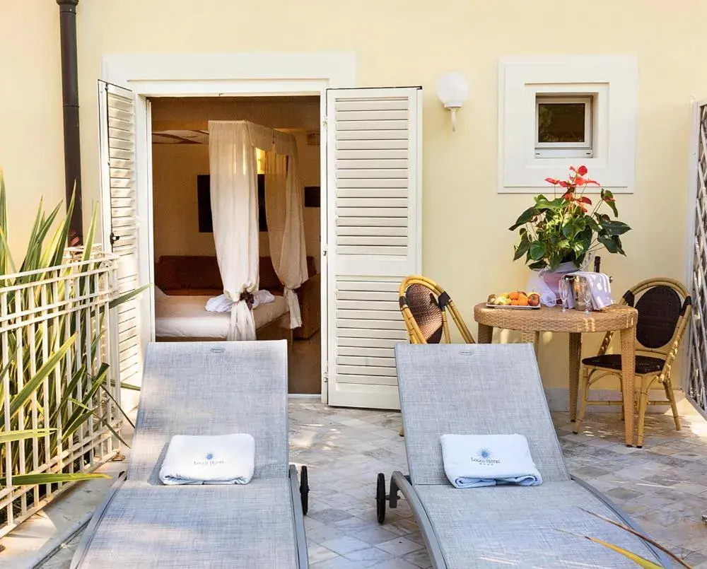 Superior Quadruple Room in JR Resort Logos Forte dei Marmi Superior Quadruple Room in JR Resort Logos Forte dei Marmi