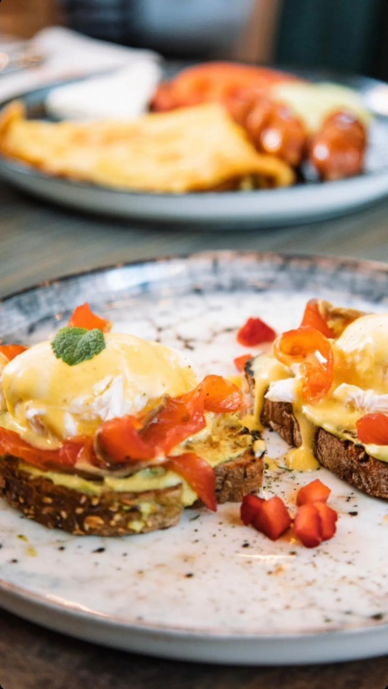 Restaurant/places to eat in Triss Hotel