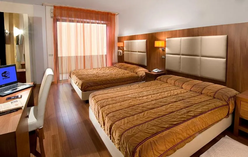 Photo of the whole room, Bed in Park Hotel Cattolica & Restaurant