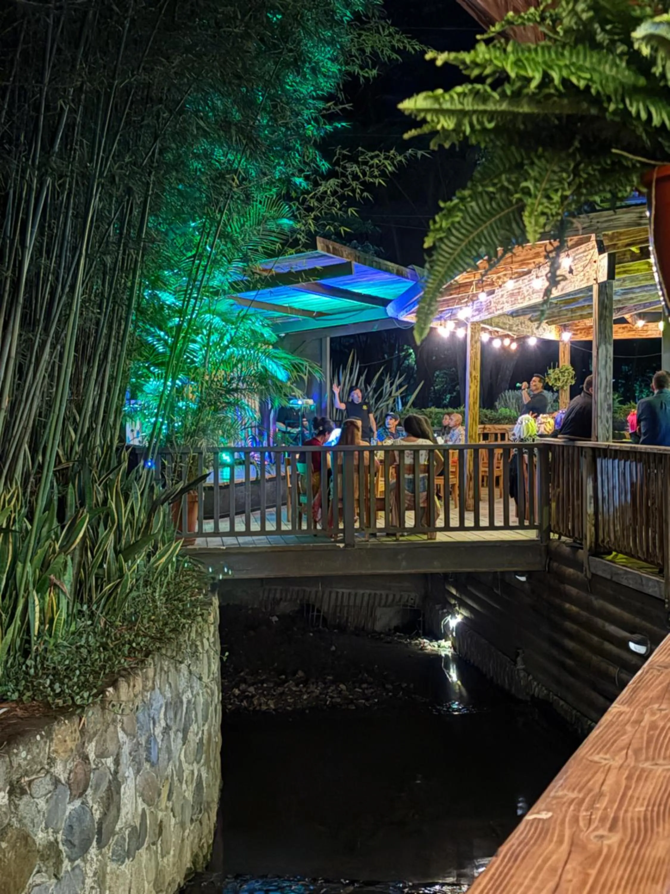 Restaurant/places to eat in Hotel Ladera