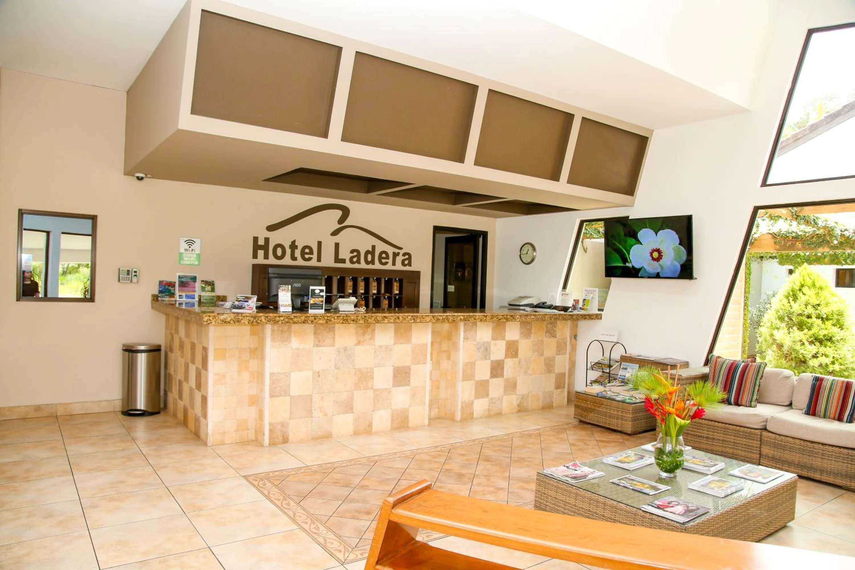 Lobby or reception in Hotel Ladera