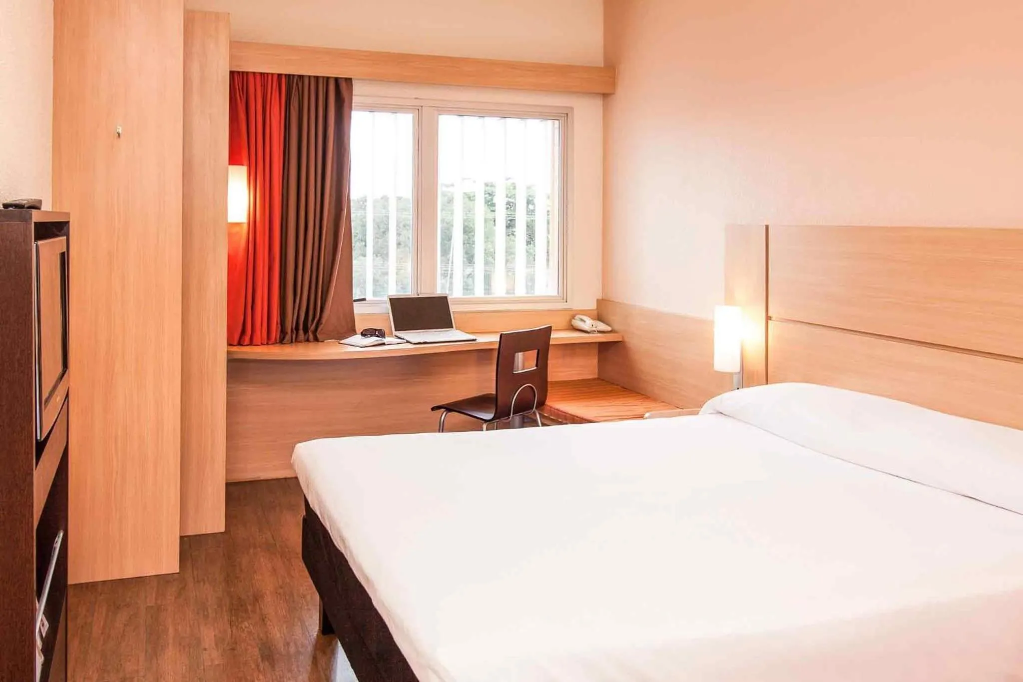 Bedroom, Bed in ibis Manaus Distrito Industrial