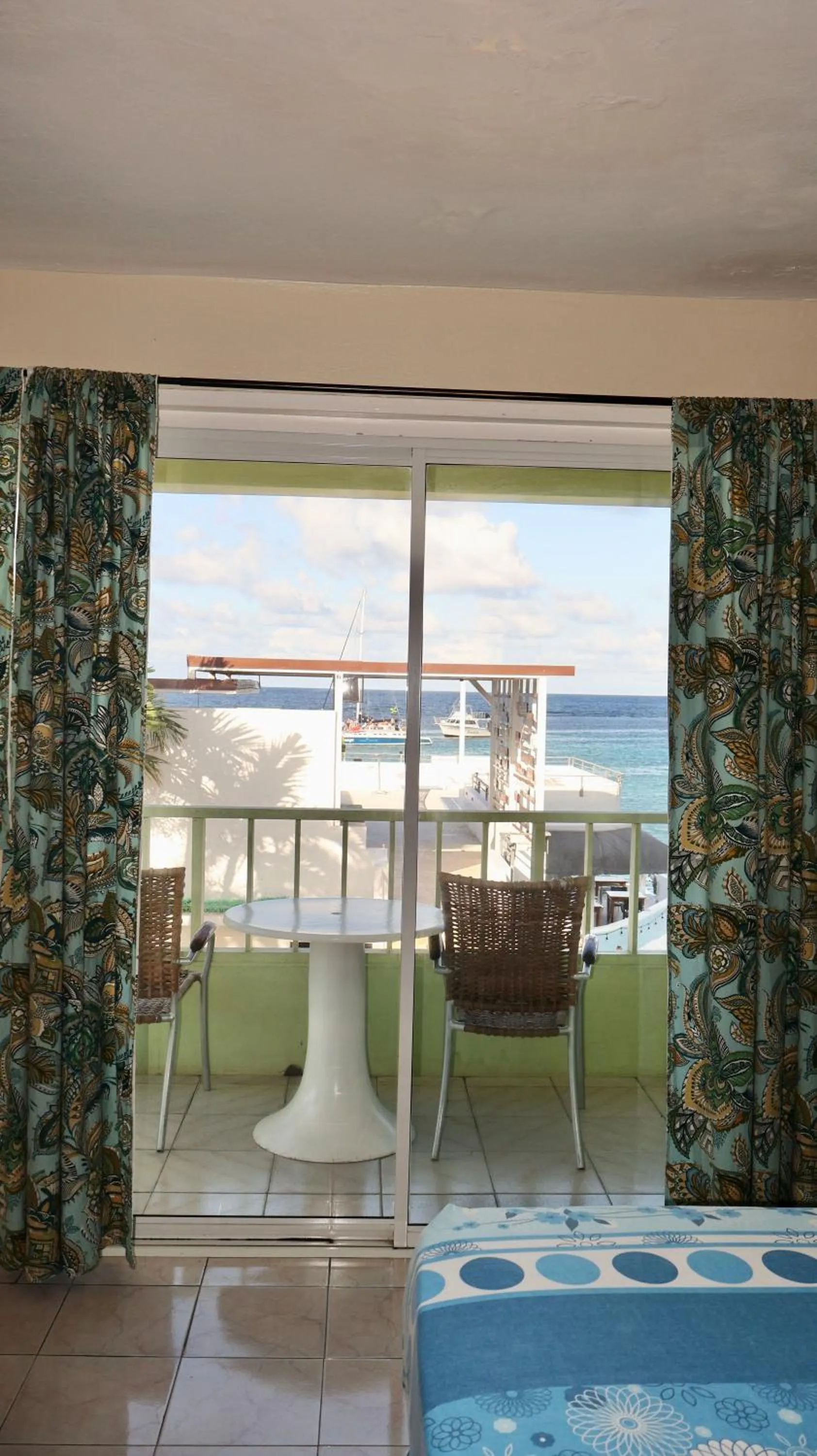 Property building in Ocean Palms