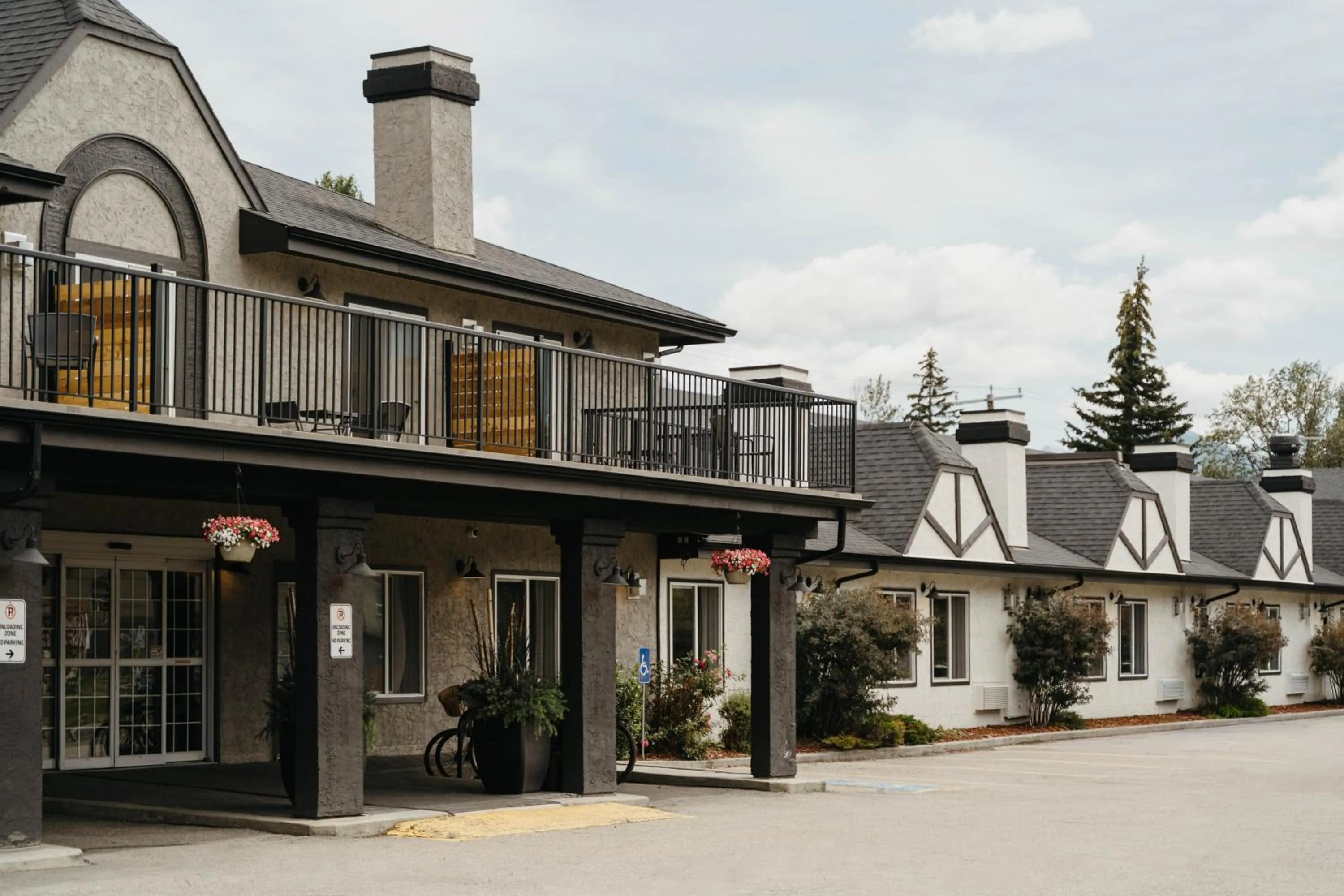 Property building in Northwinds Hotel Canmore