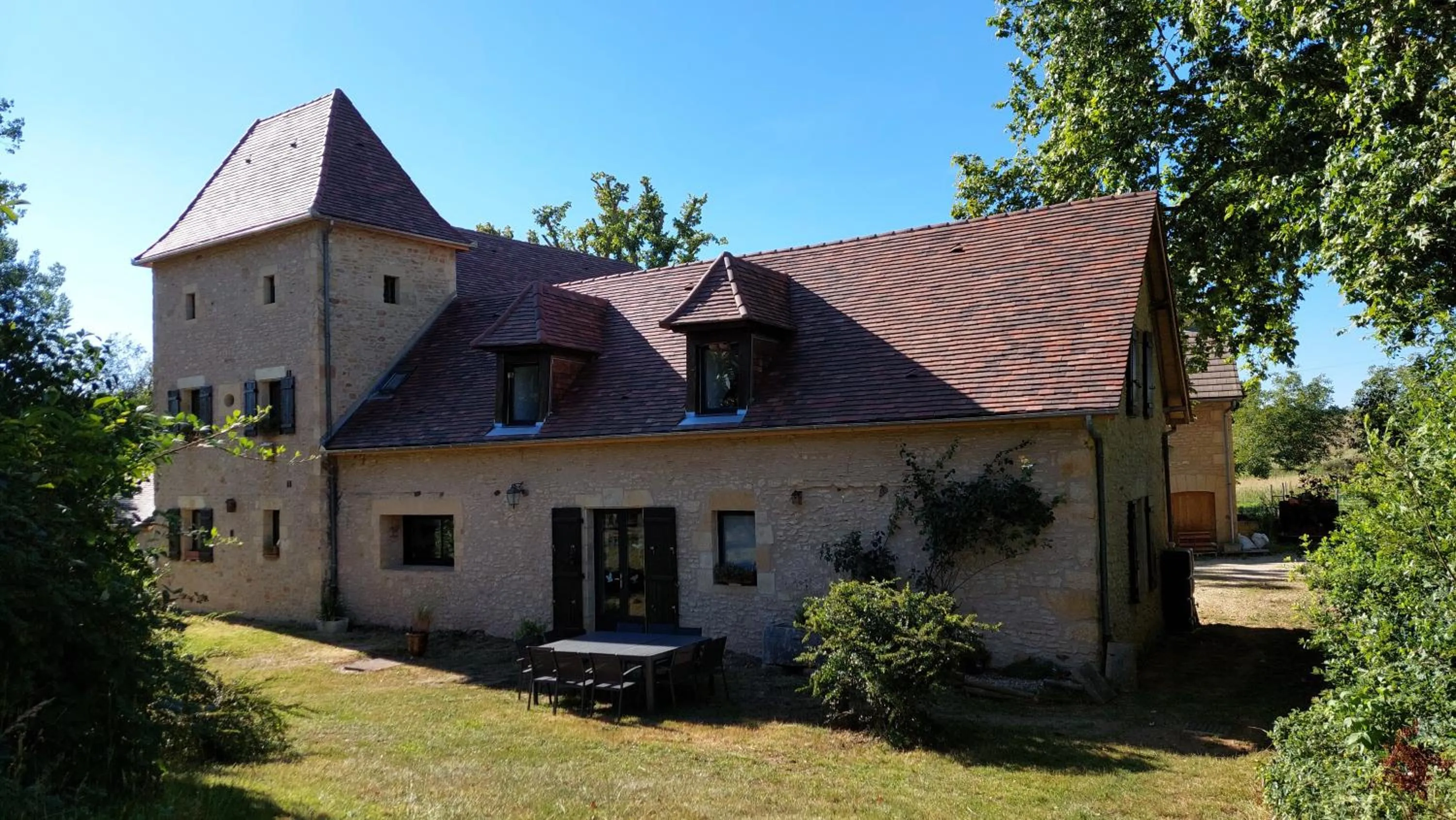 Property building in Ferme des Petites Oreilles 4 étoiles