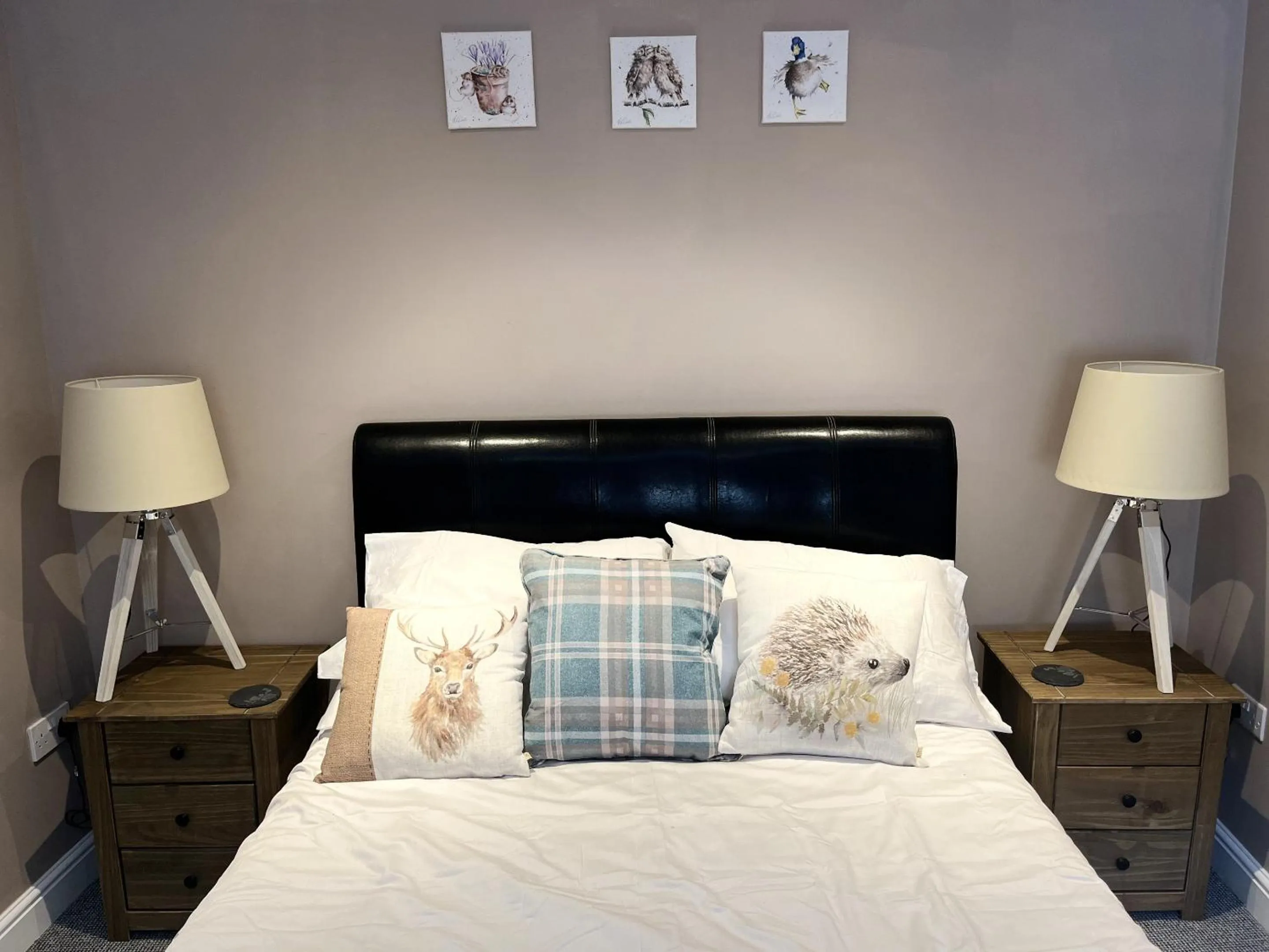 Bedroom, Bed in The Crewe Arms