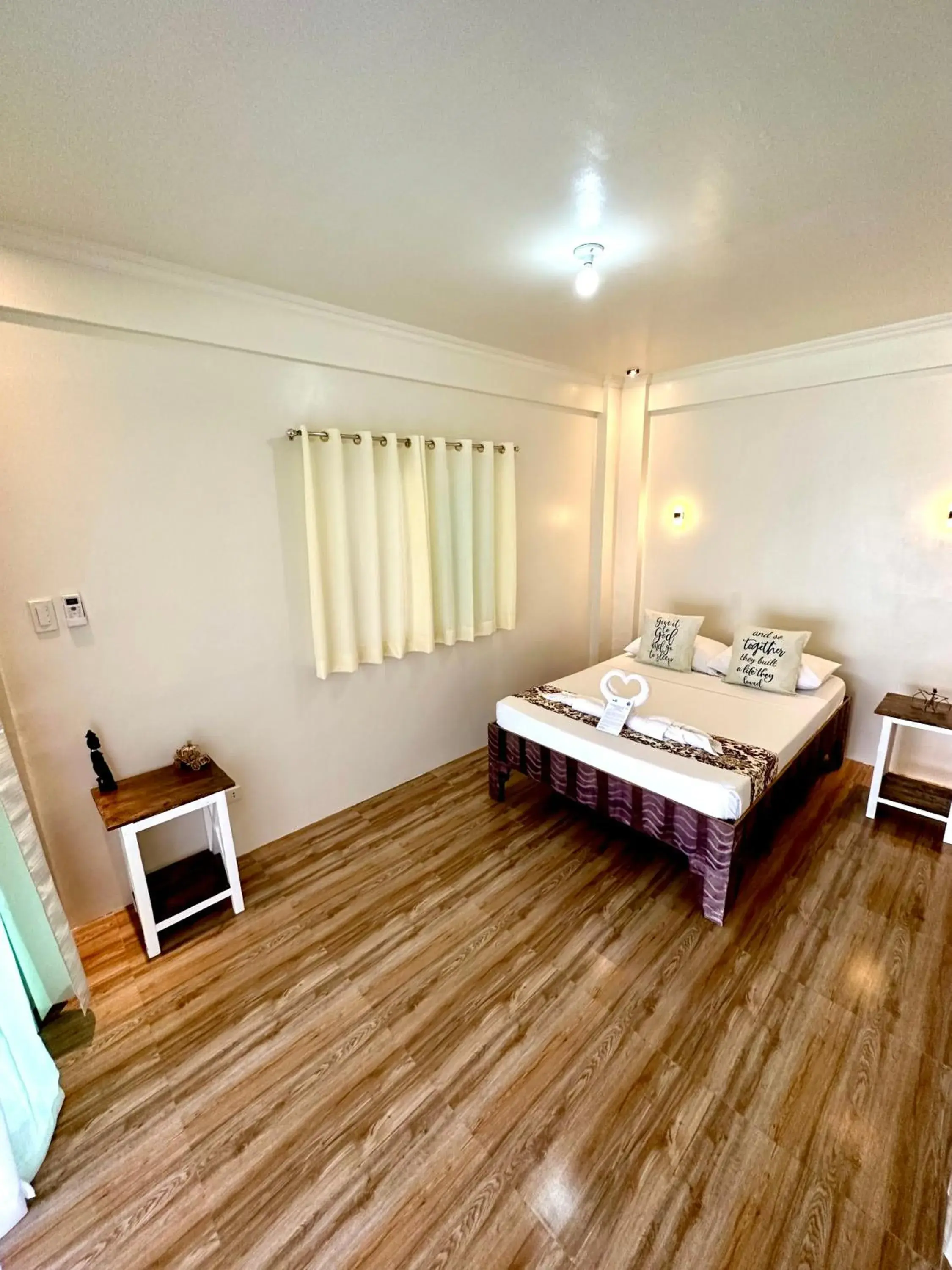 Family Room with Sea View in PamAnilao and Padoy's Dive Camp Family Room with Sea View in PamAnilao and Padoy's Dive Camp