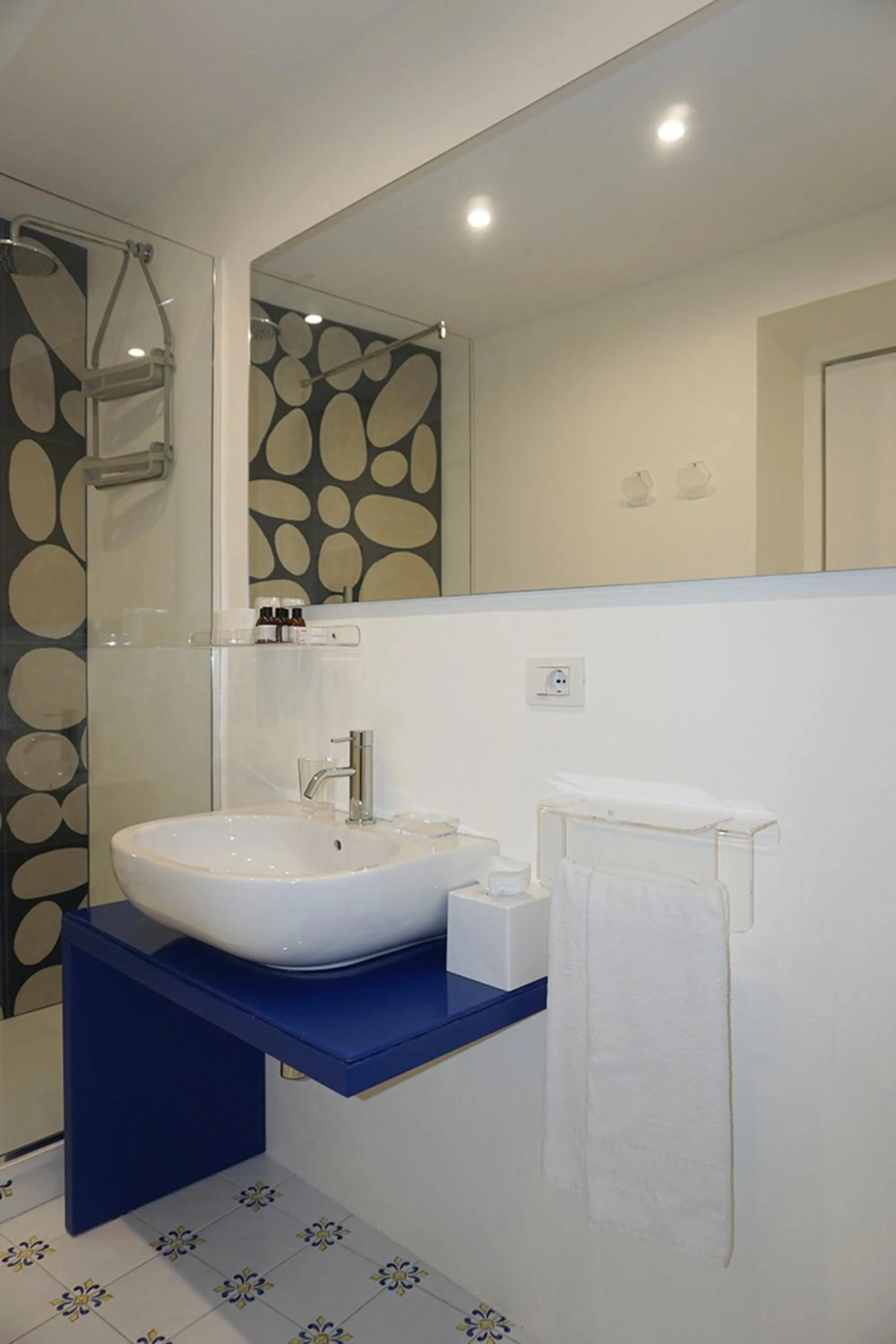 Toilet in Giuggiulena