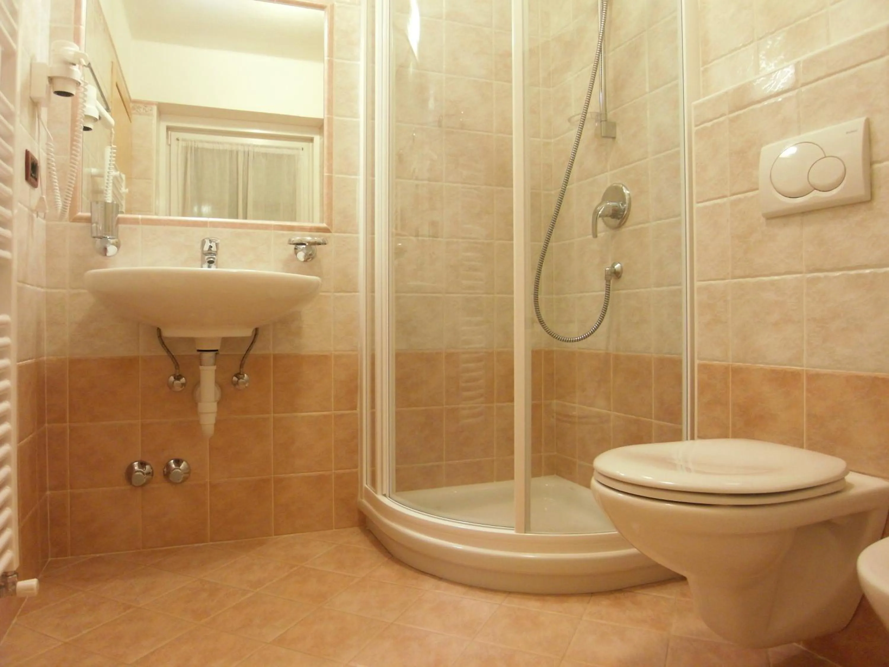 Bathroom in Hotel L'Ideale