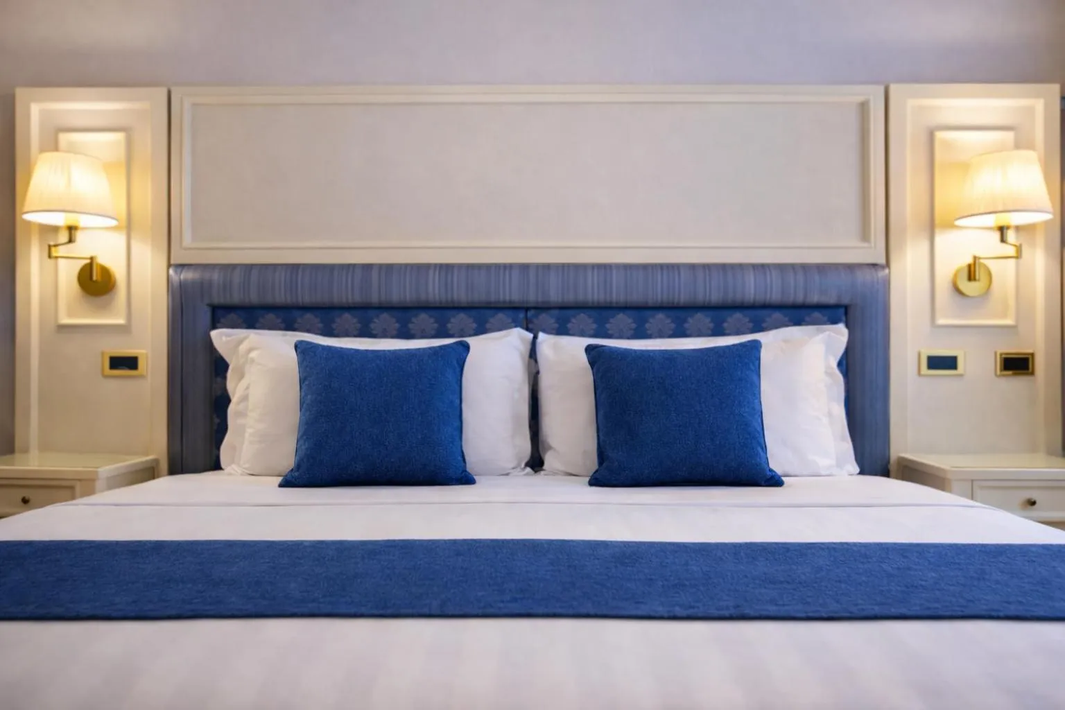 Bed in Hotel President Venezia