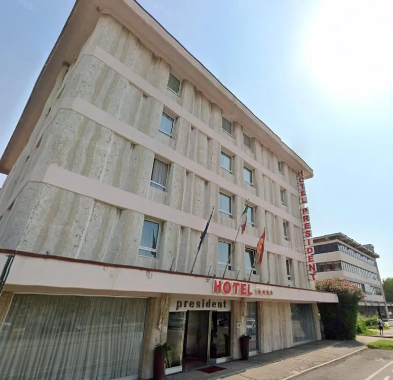 Property building in Hotel President Venezia