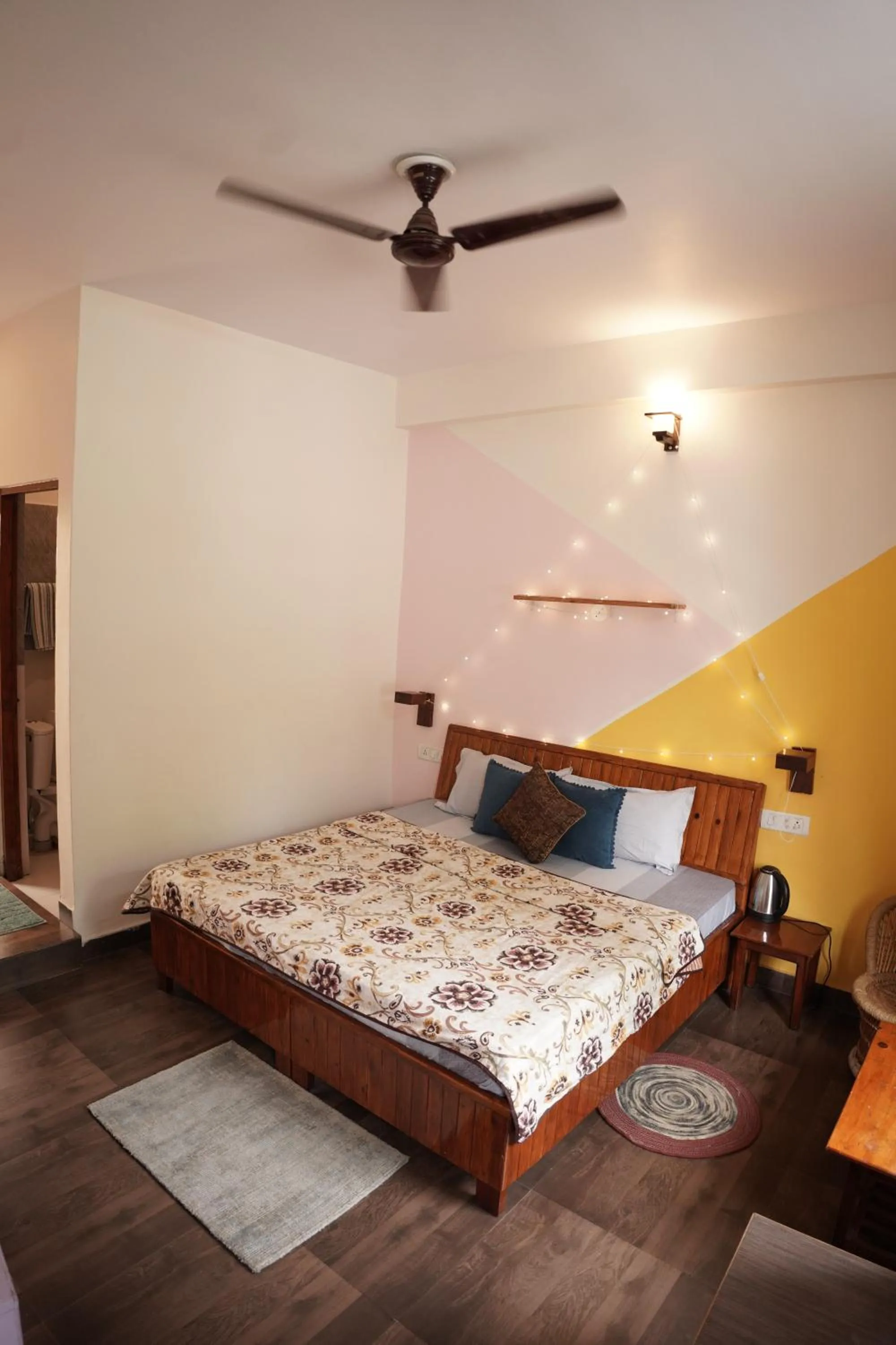 Bedroom, Bed in The Birdhouse Villa